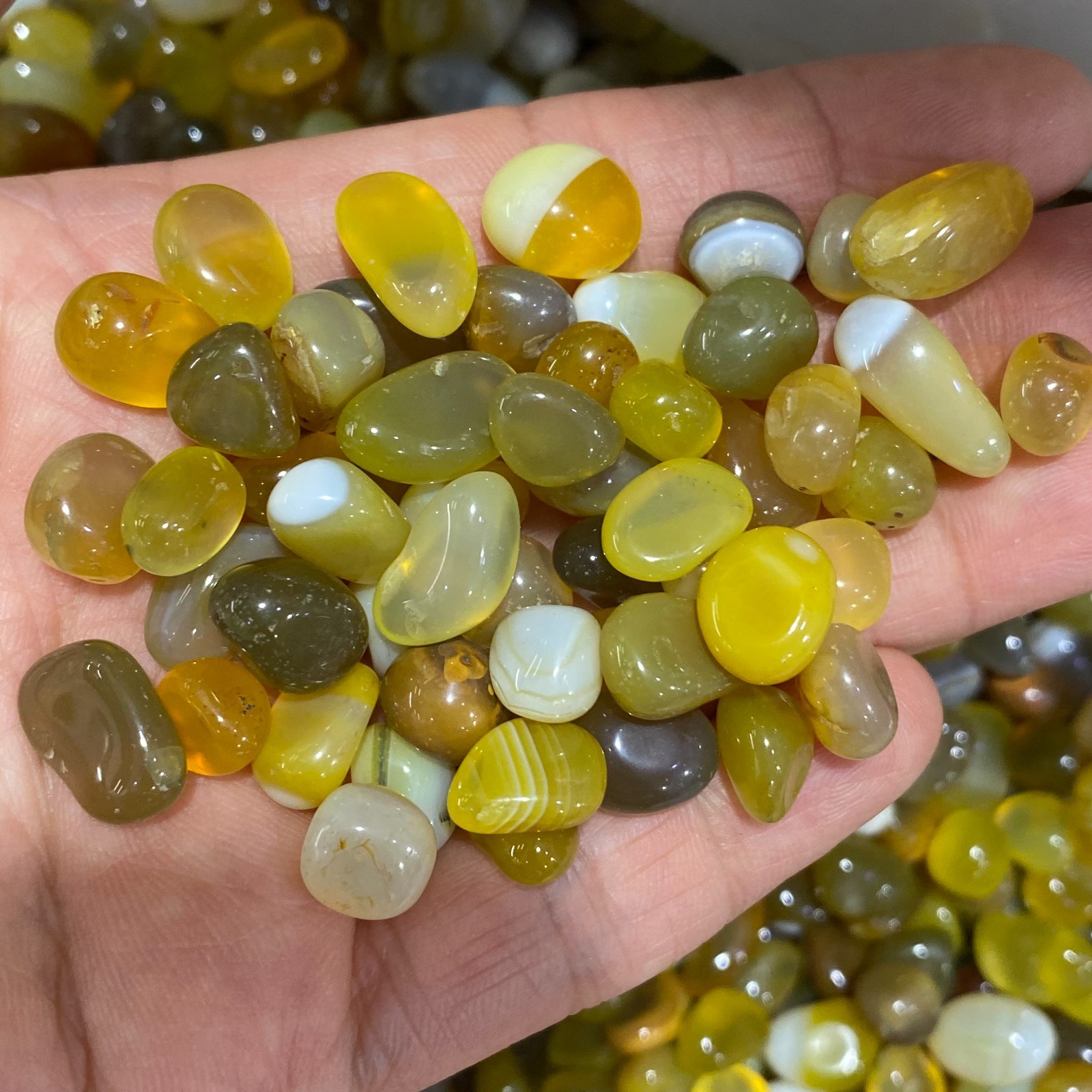 50g Wholesal yellow agate stone Polished original specimen