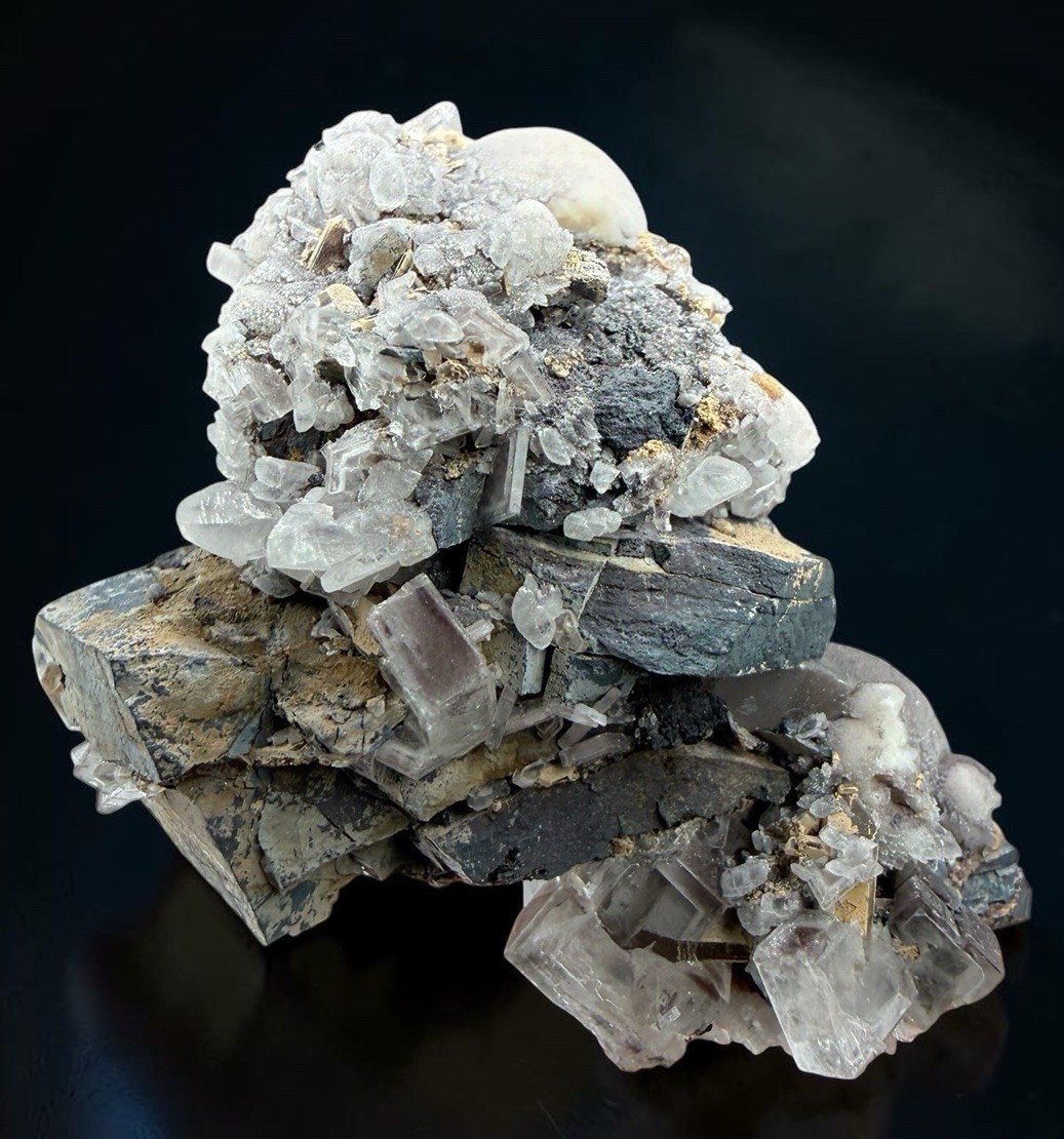 Barite & Calcite Xls : N’Chwaning Mine . North Cape Prov., South Africa 🇿🇦