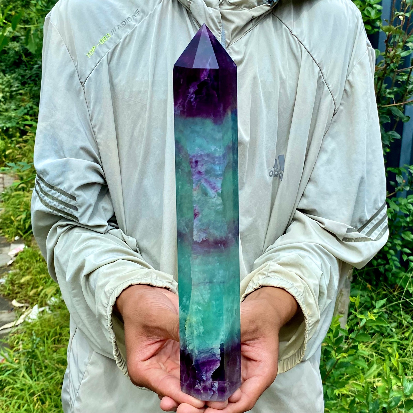 2.86LB Natural Fluorite Crystal Column Magic Wand Obelisk Point Earth Healing