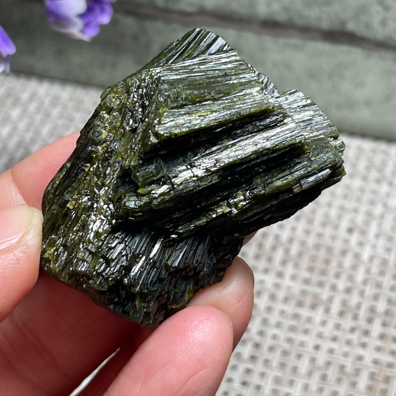 62g green Tourmaline Crystal rough Stone Original Mineral Specimen epidote F106