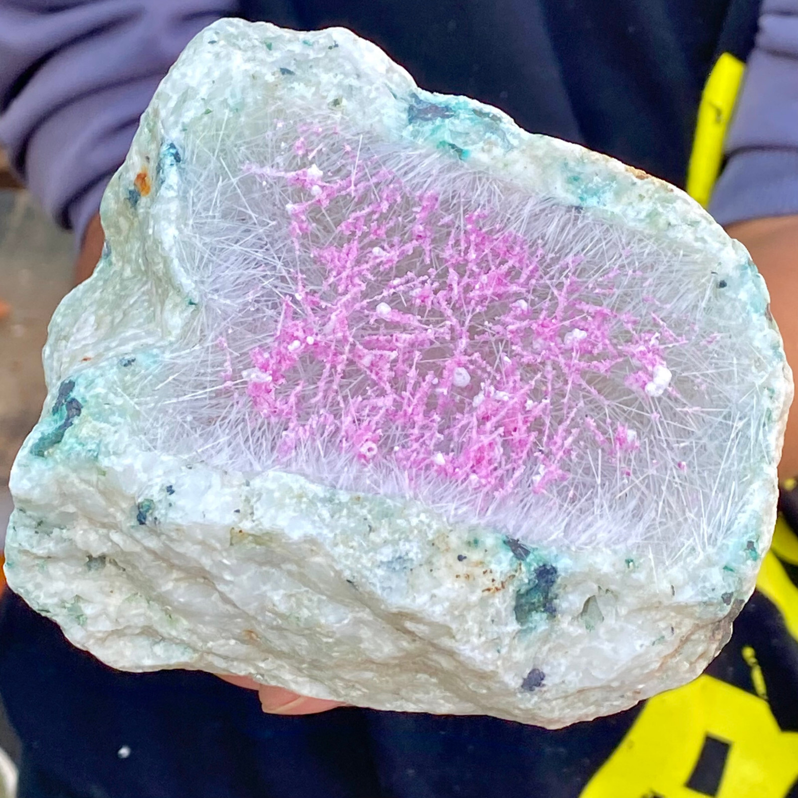1.92LBRestoration of Needle Pink Iron Ore Crystal Quartz Energy Mineral Specimen
