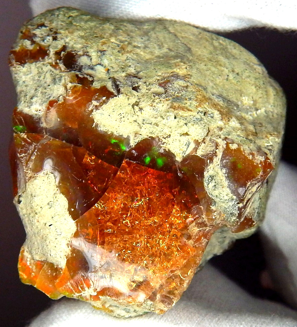 405ct Welo Precious Opal Pleochroic Flash Natural Mined Unheated Rough Nodule