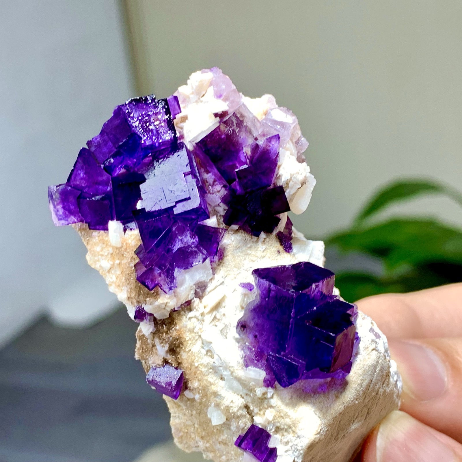 100G Natural Yaogangxian Step-type Purple Fluorite High Quality Collectibles