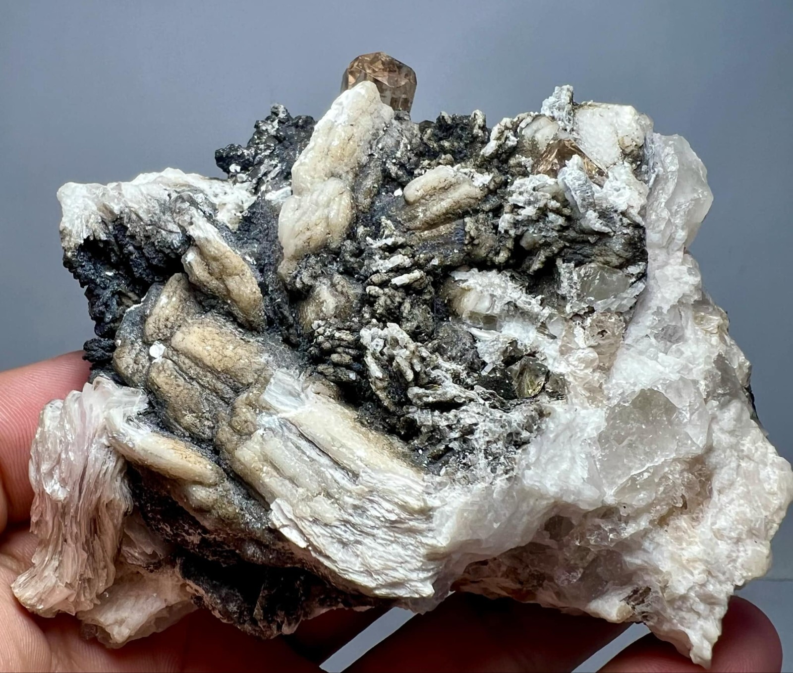 444 Gram Natural !!! Eye Clean Honey Topaz Crystals, Quartz On Feldspar @PAK
