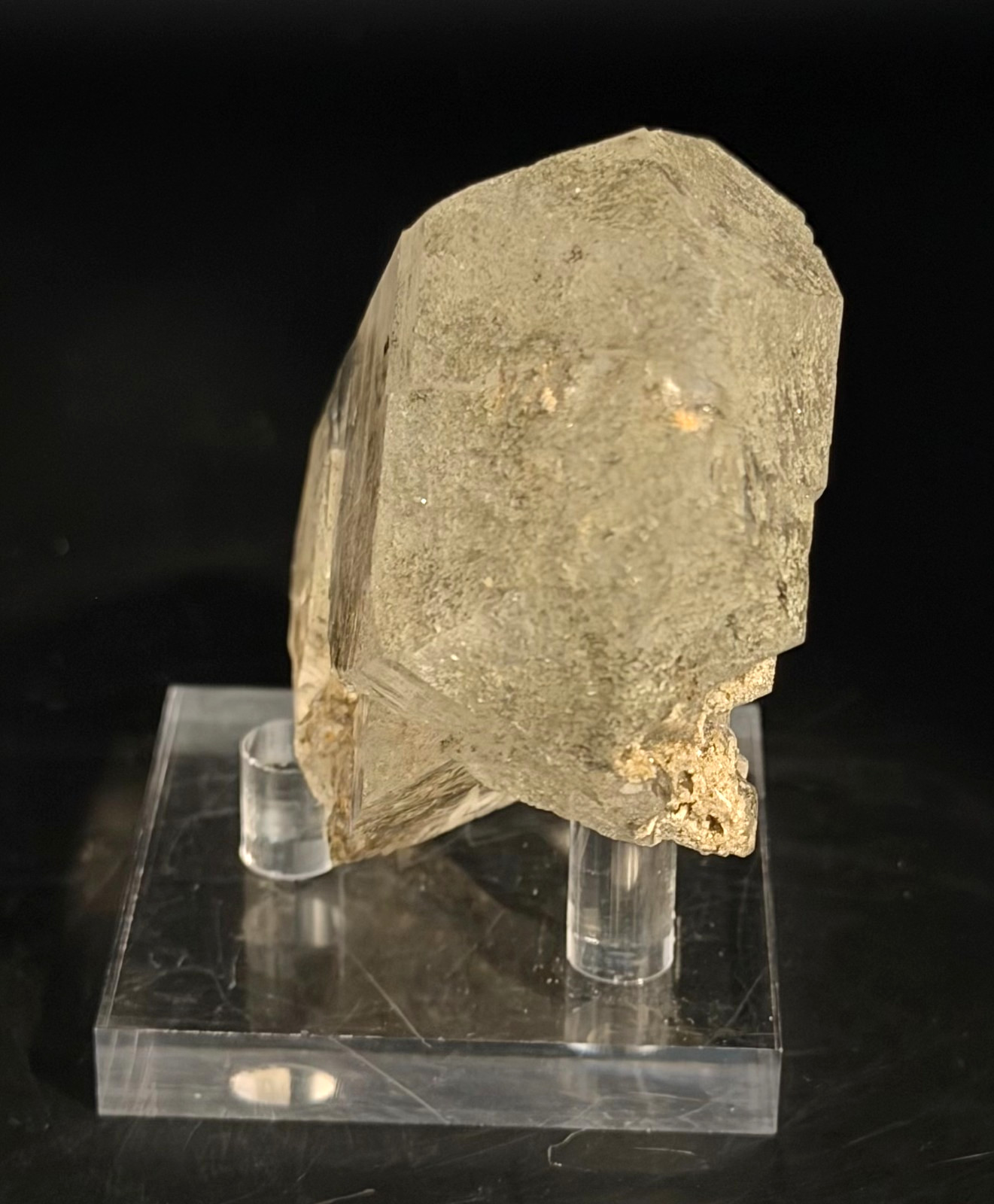 Himalayan Quartz Crystal with Chlorite Inclusions – Unpolished – Rainbow