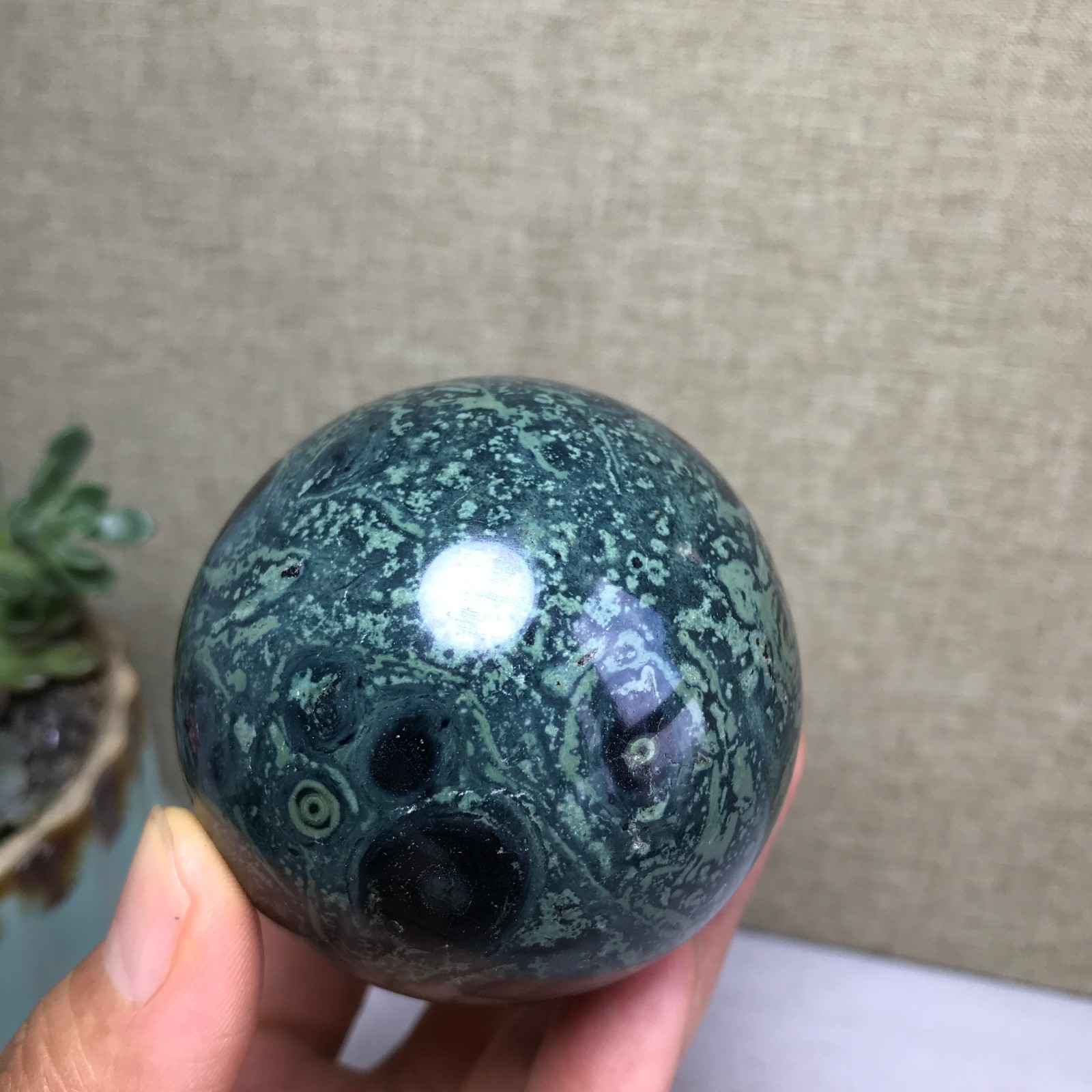 Top Natural Green Kambaba jasper quartz crystal sphere ball healing 328g A4813