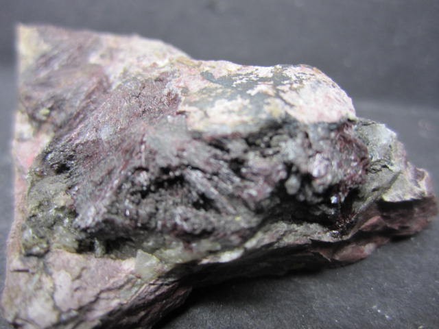 Piemontite in Rhyolite, Culp Hill, Adams County, PA #9
