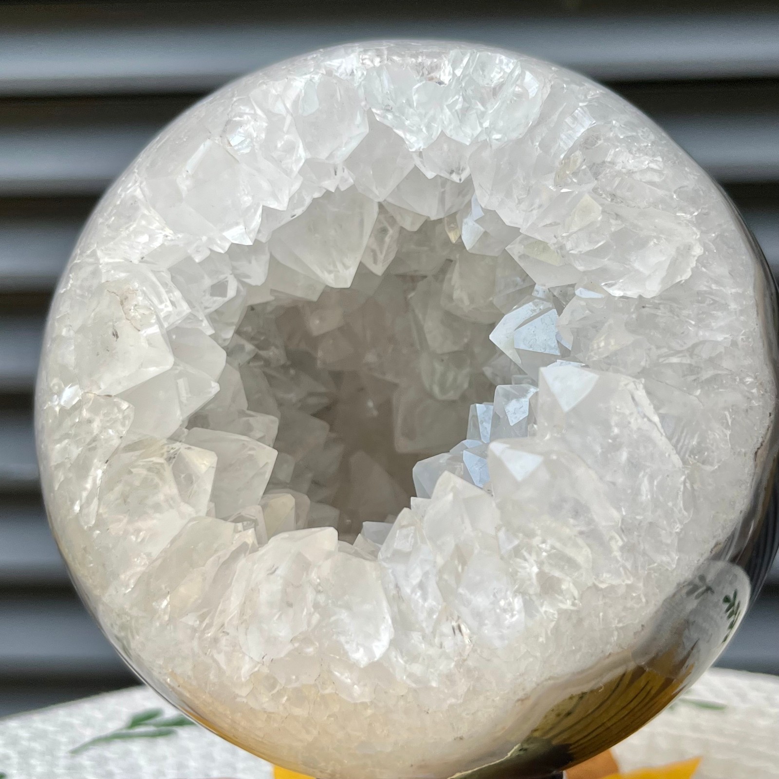 4 lb Natural White crystal Geode Sphere Crystal Druzy Ball Decor