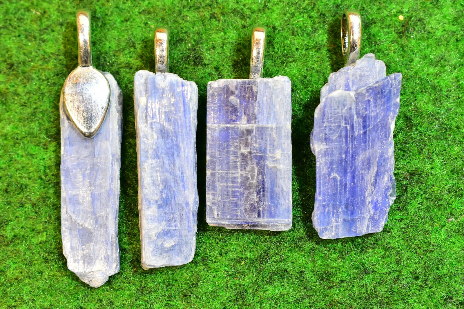 Blue Kyanite Natural Crystal Pendant Necklace Jewellery 2-3-4cm UK Quick Postage