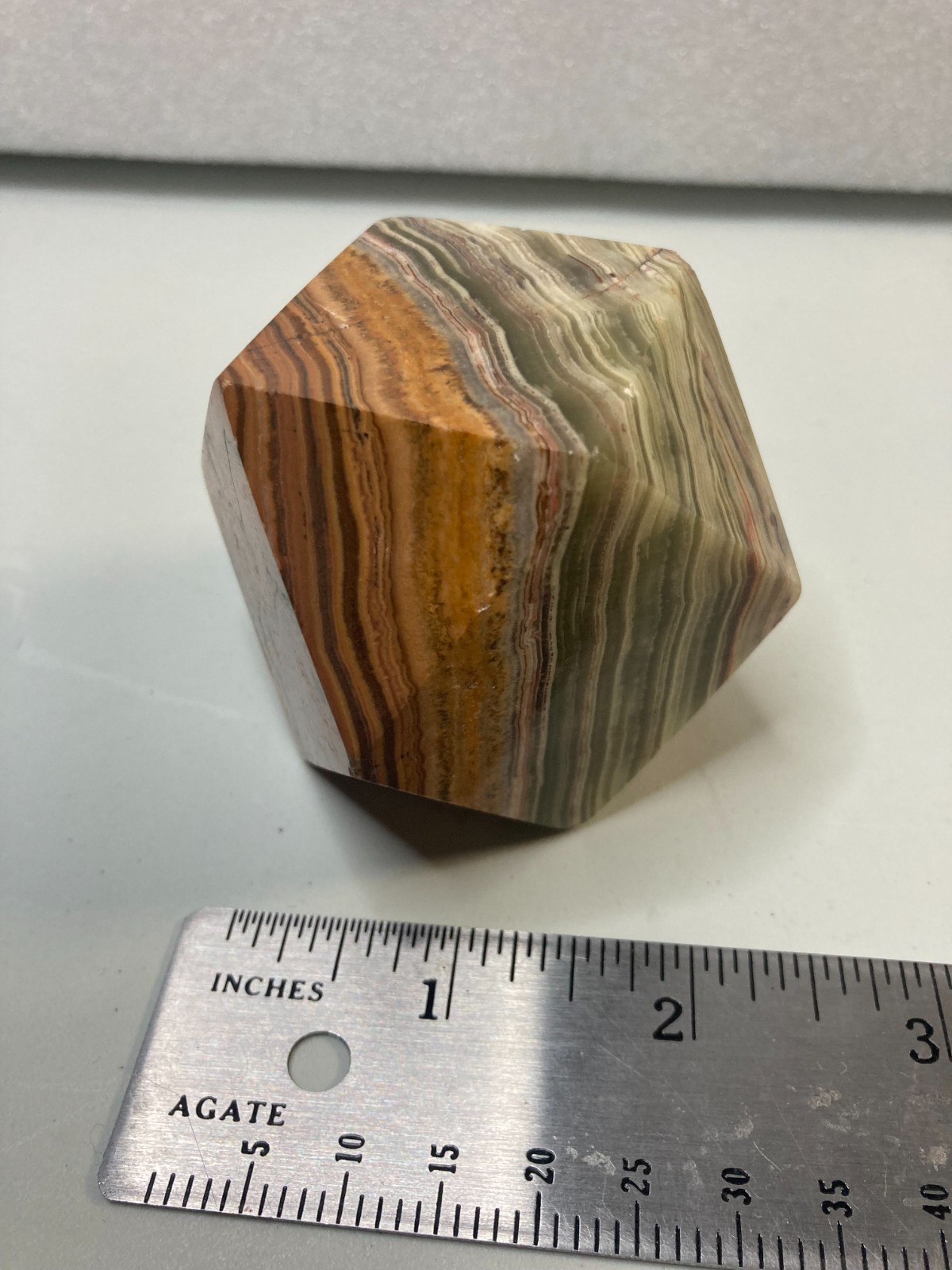 MULTICOLOUR ONYX CRYSTAL TETRA-DECAHEDRON, 14 SIDED, BALANCE & CALM. BEAUTIFUL