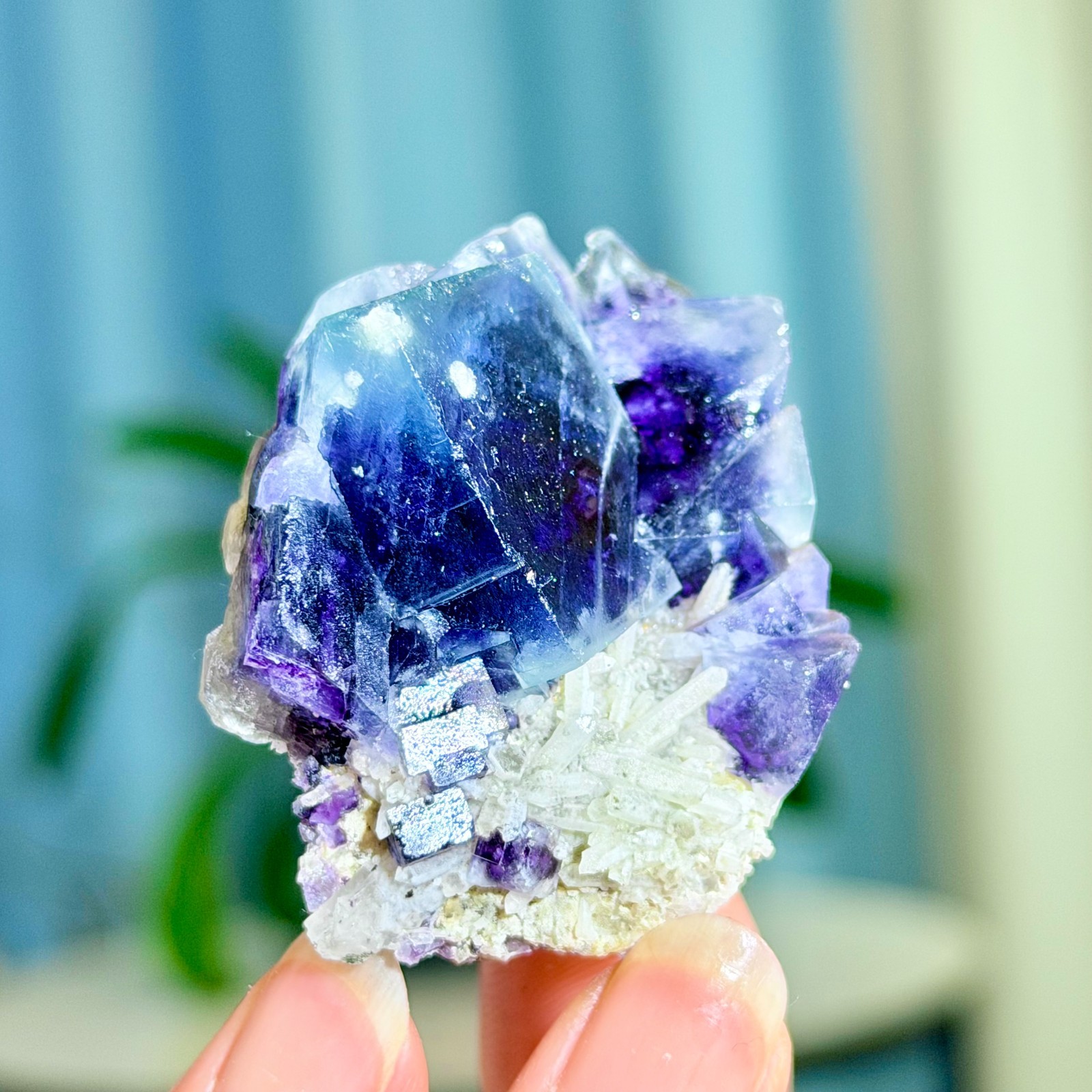56G Rare Transparent Purple Cubic Fluorite with Clear Crystal Mineral Sample