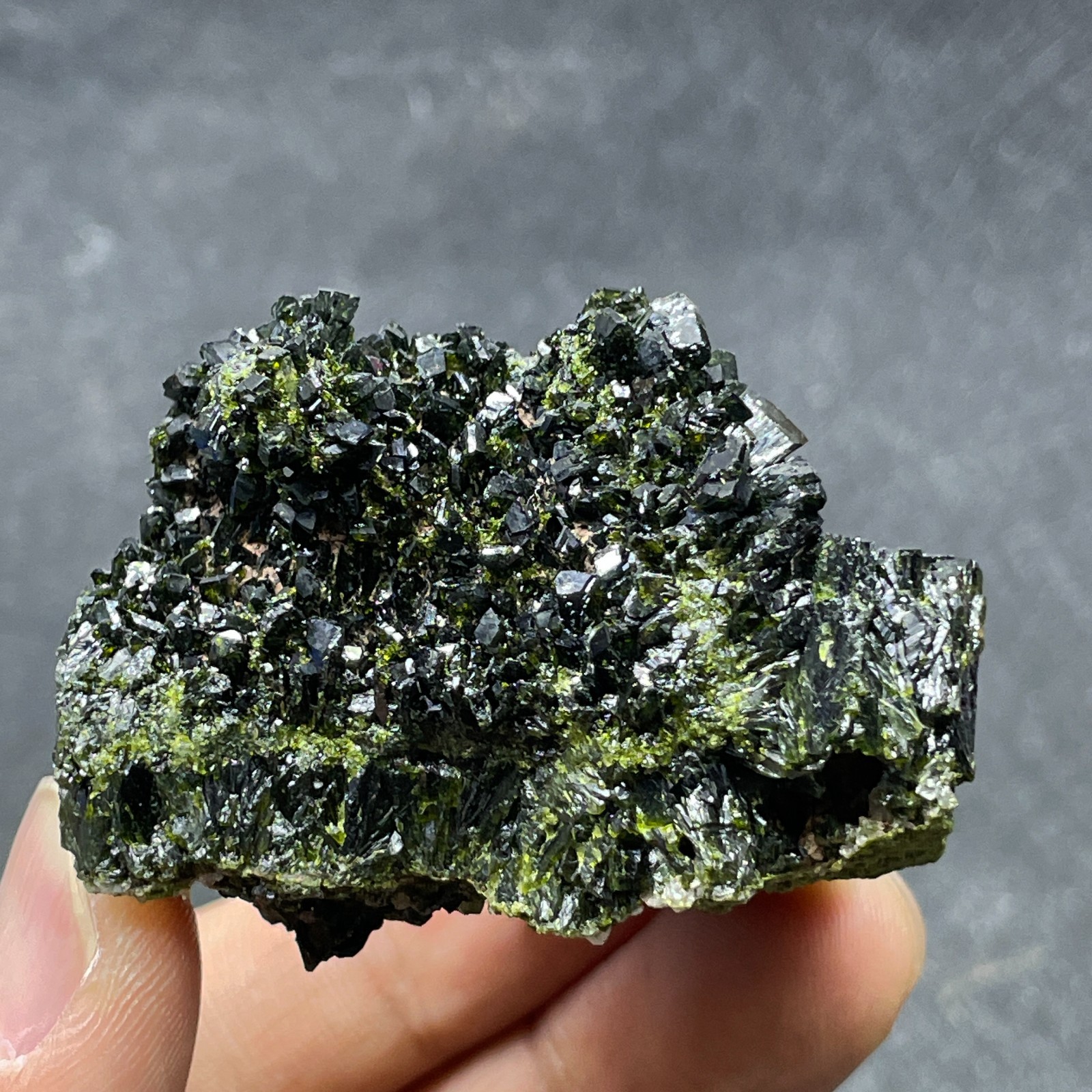 Natural Turkey Epidote Mineral Specimen Quartz Stones And Crystals Healing