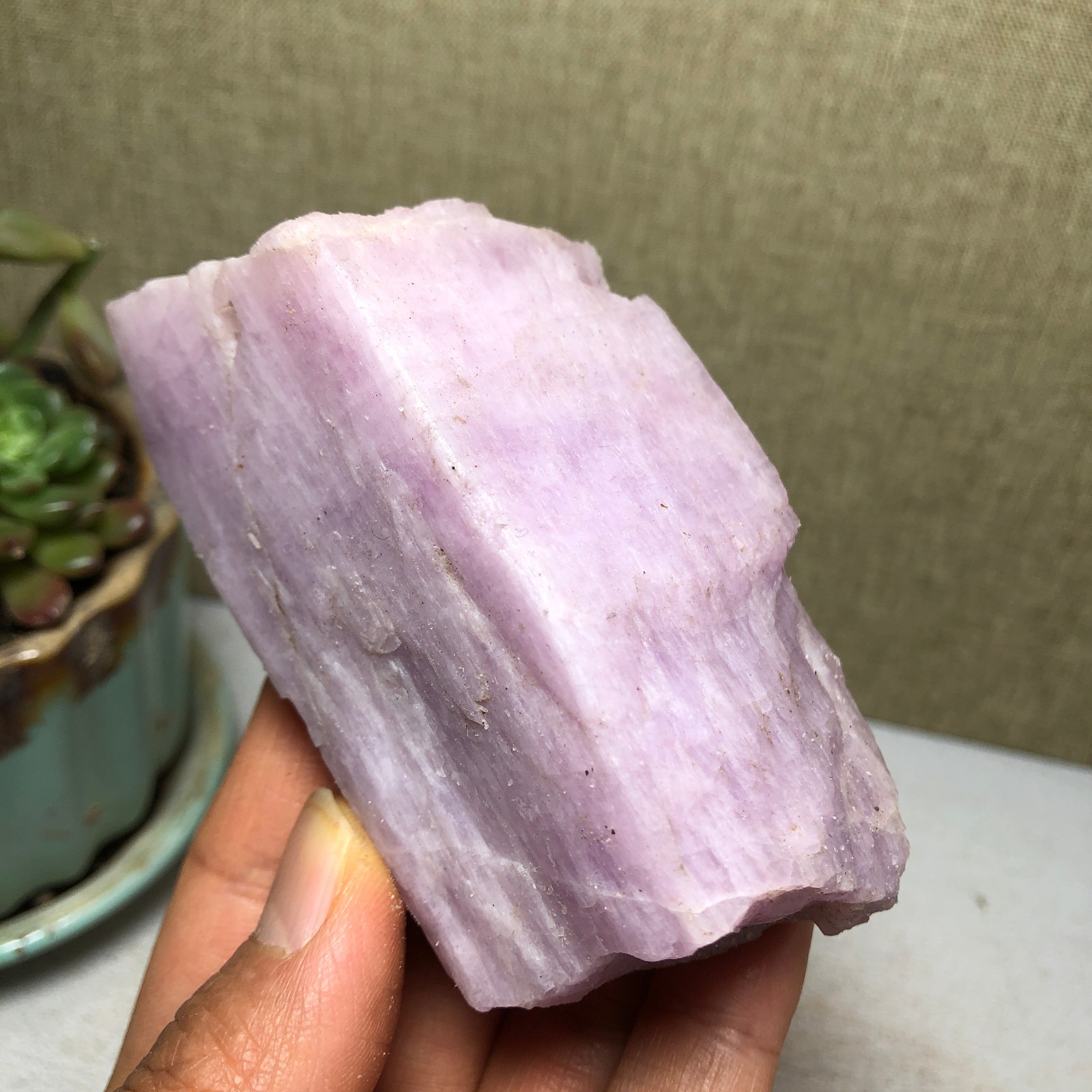 72mm Natural Kunzite Crystal semi-precious rough original Specimen 226g A4174