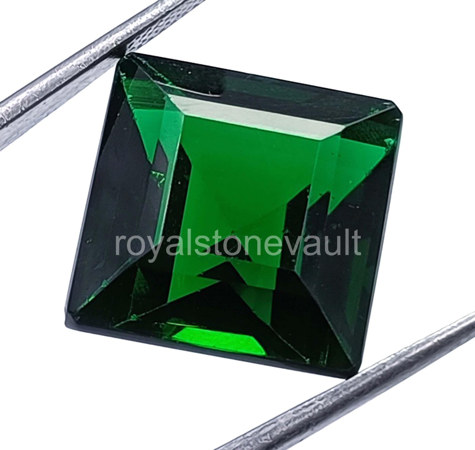 Loose Gemstone 23.05 Ct Natural Green Emerald – IGL Certified Princess Cut 5AOT