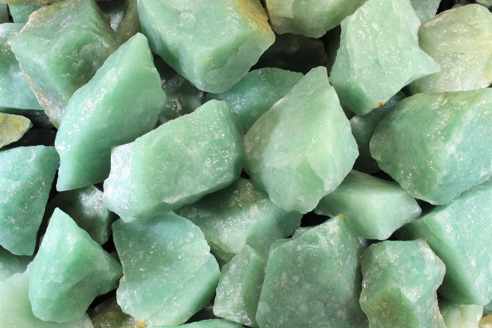 Green Aventurine – Rough Rocks for Tumbling – Bulk Wholesale 1LB options