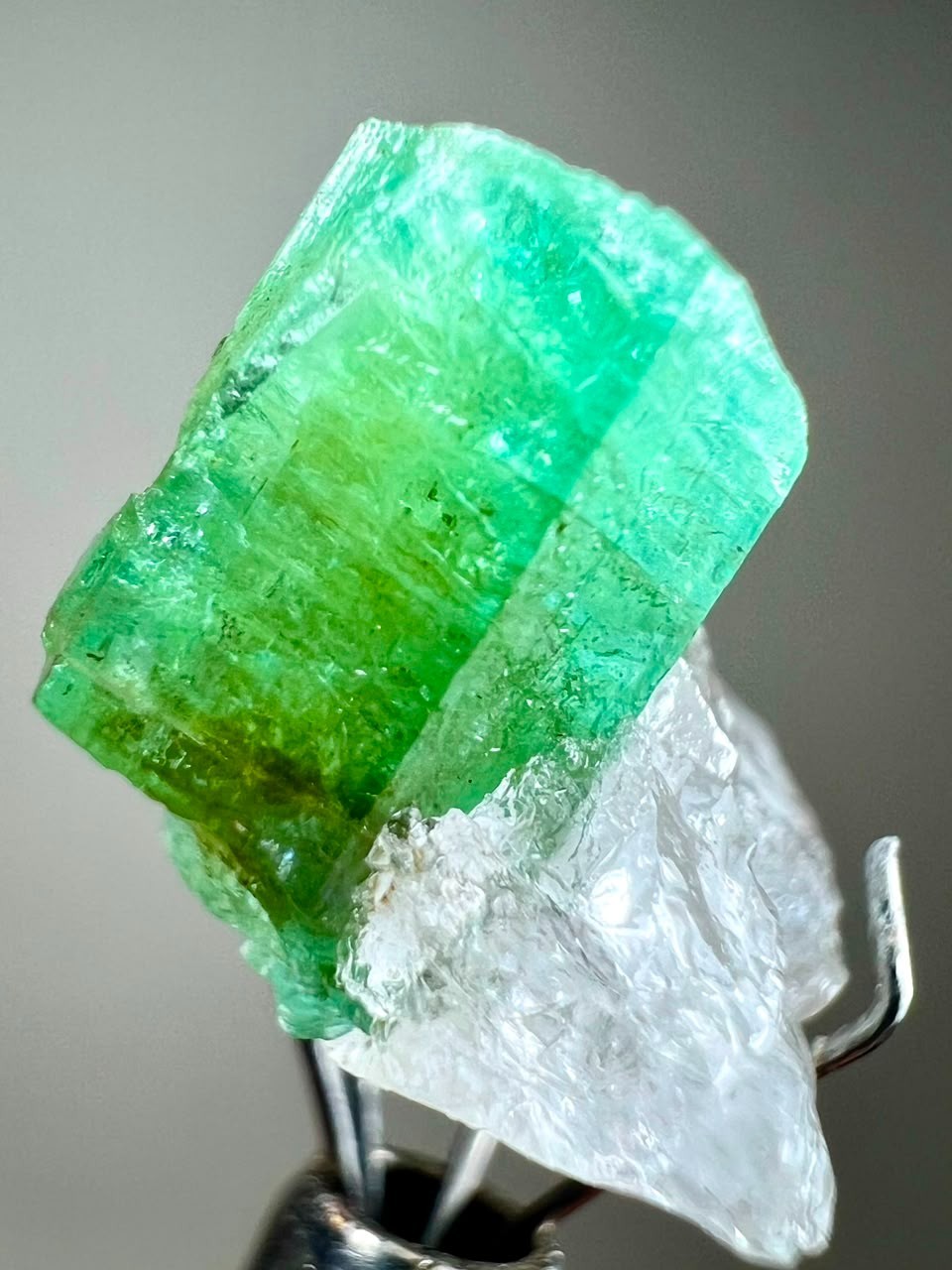9 Ct , Beryal Var!! Beautiful Natural Emerald Crystal on Quartz From Chitral@PAK
