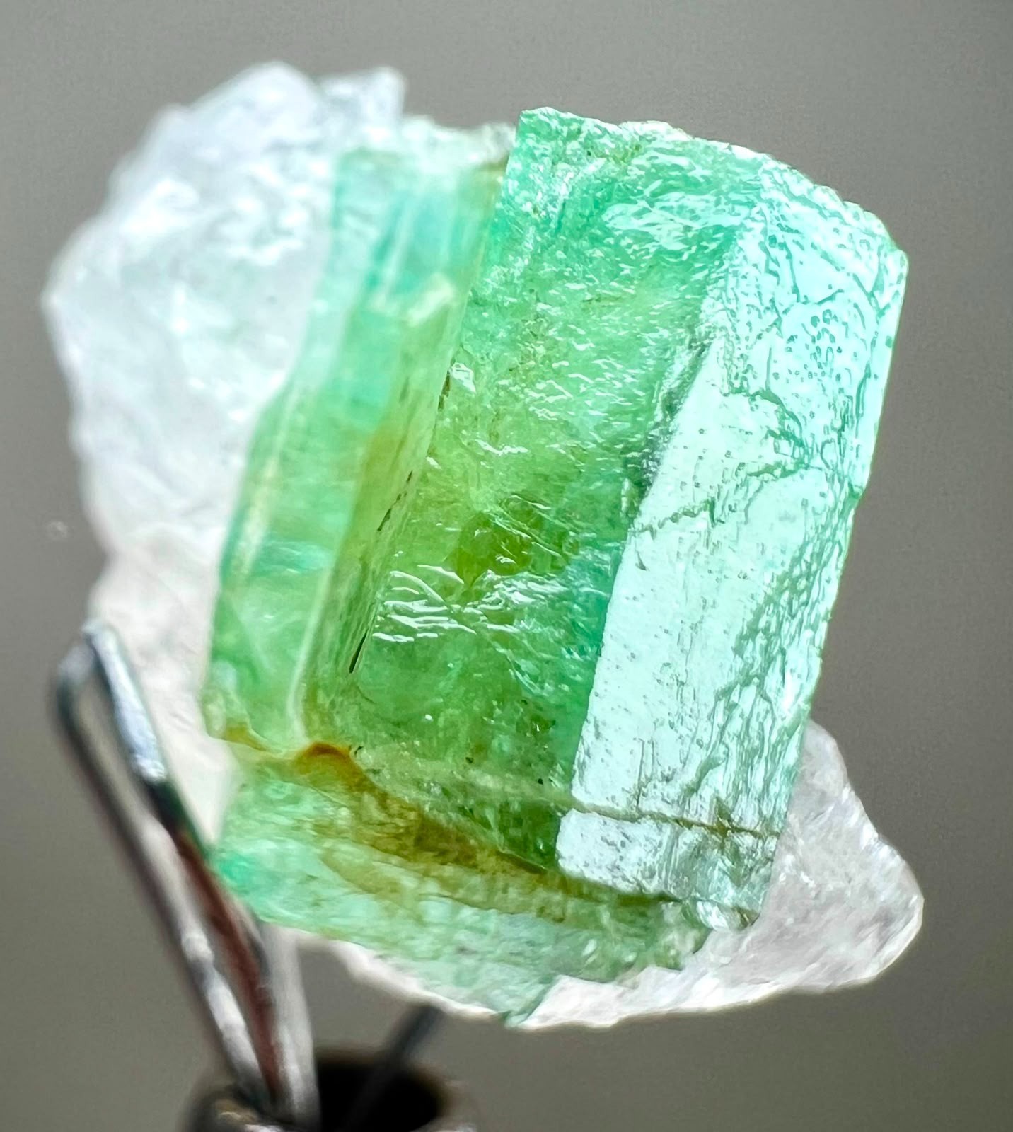 9 Ct , Beryal Var!! Beautiful Natural Emerald Crystal on Quartz From Chitral@PAK