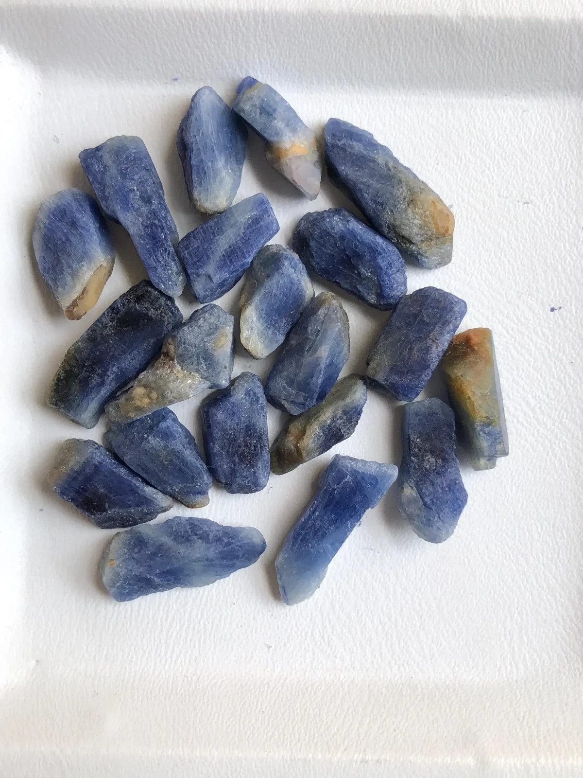Natural Sapphire Rough Lot, 20 Pieces Raw Blue Sapphire Crystal, 193.25 Ct