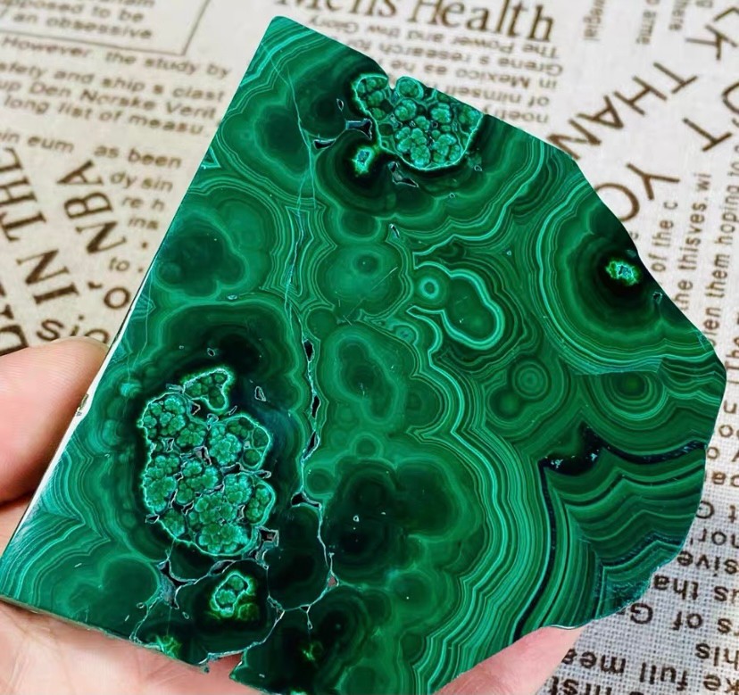 205g Top Natural Polyocular Malachite Quartz Crystal Gloss Mineral Specimen