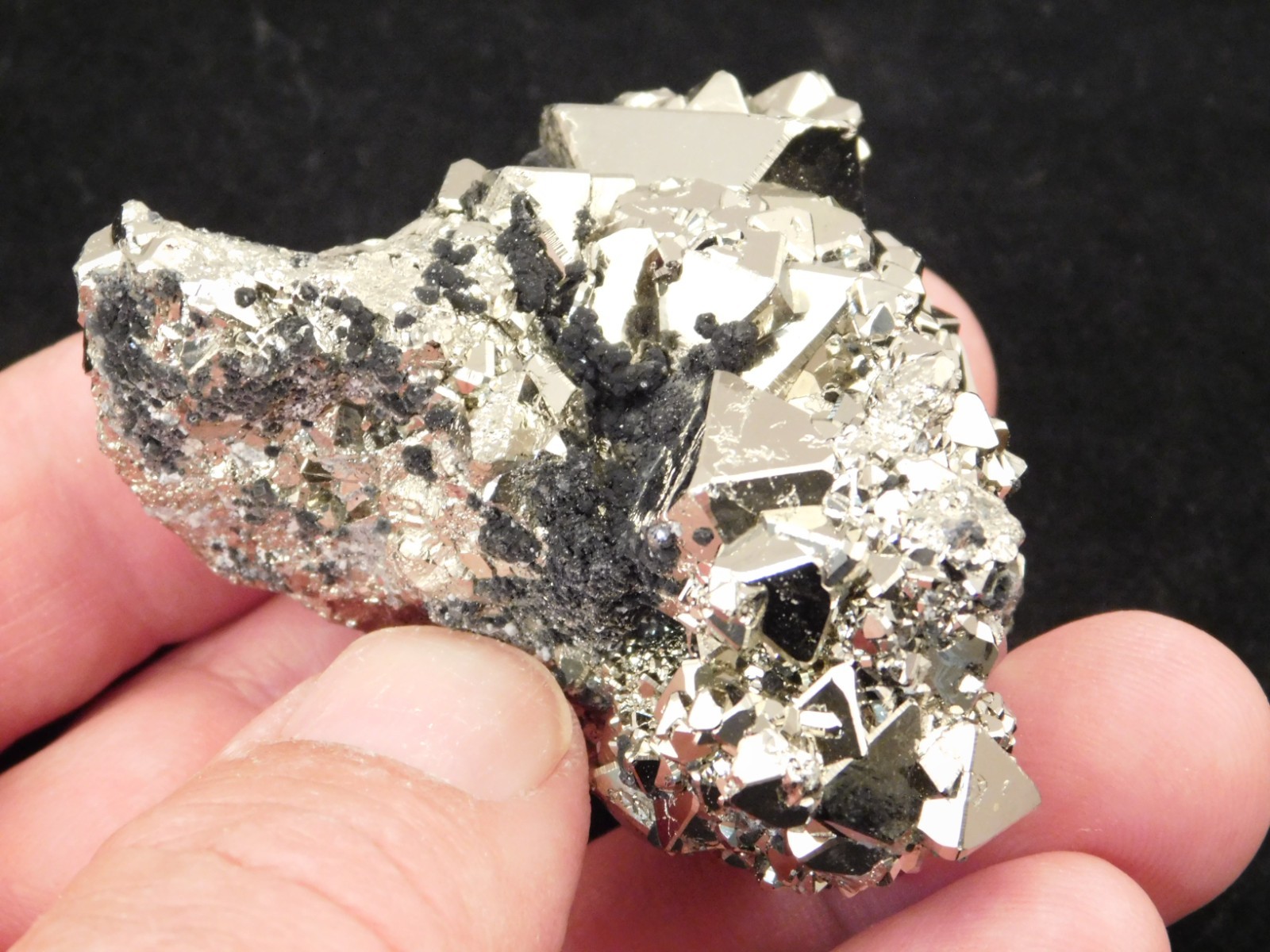 PYRAMID Shaped Crystals Tetrahedron PYRITE Crystal Cluster Sphalerite Peru 162gr