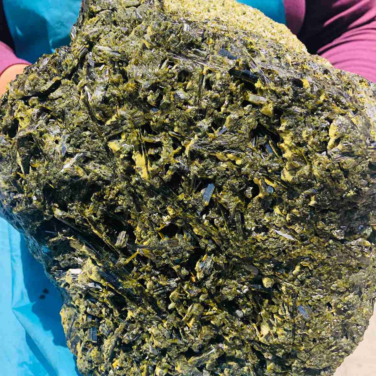 33.06LB Natural green tourmaline mineral quartz crystal specimen specimen REIKI