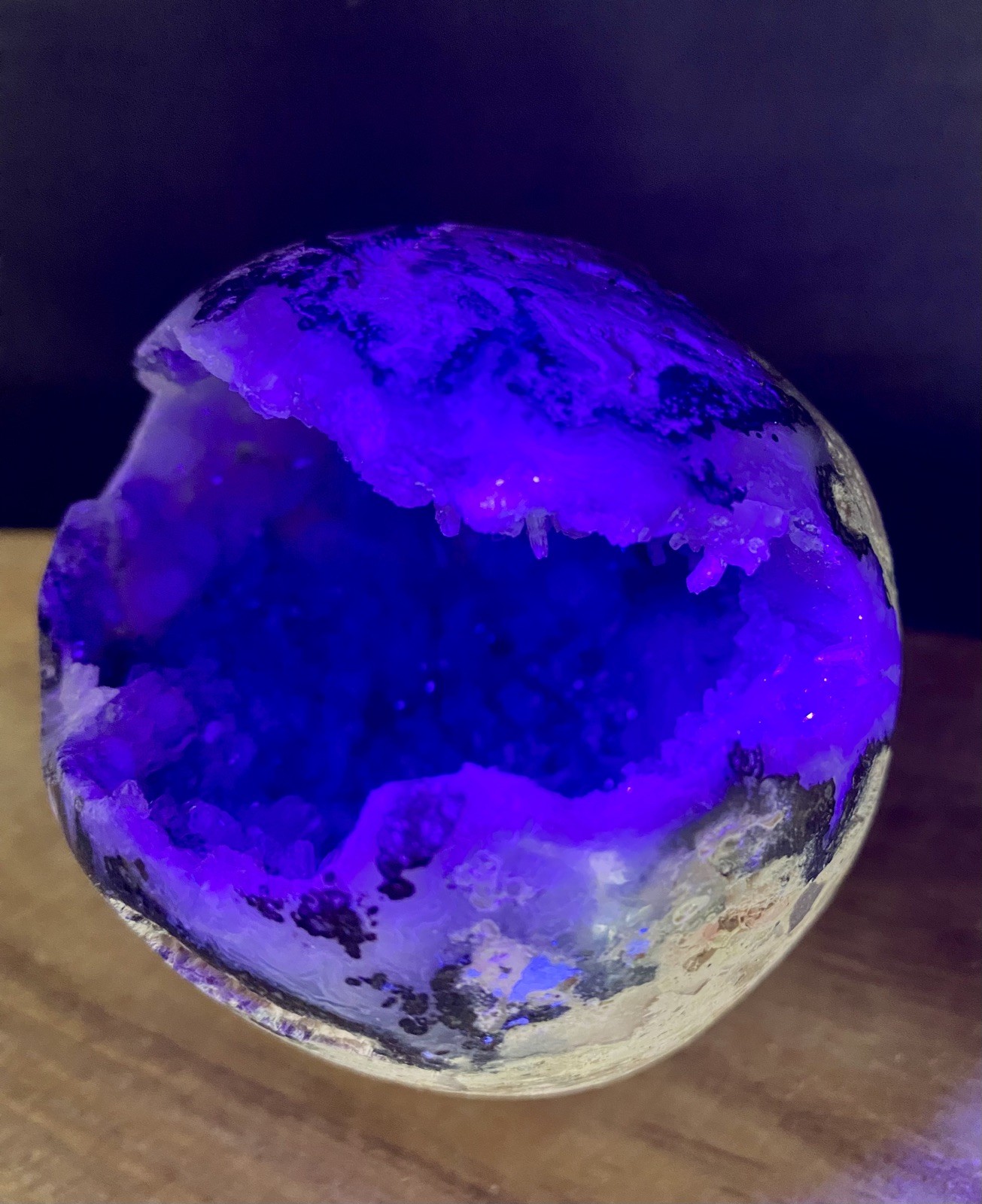 Crystal Argentina Agate Geode Sphere Druzy Raw UV High Quality Rare 264g 7.7cm