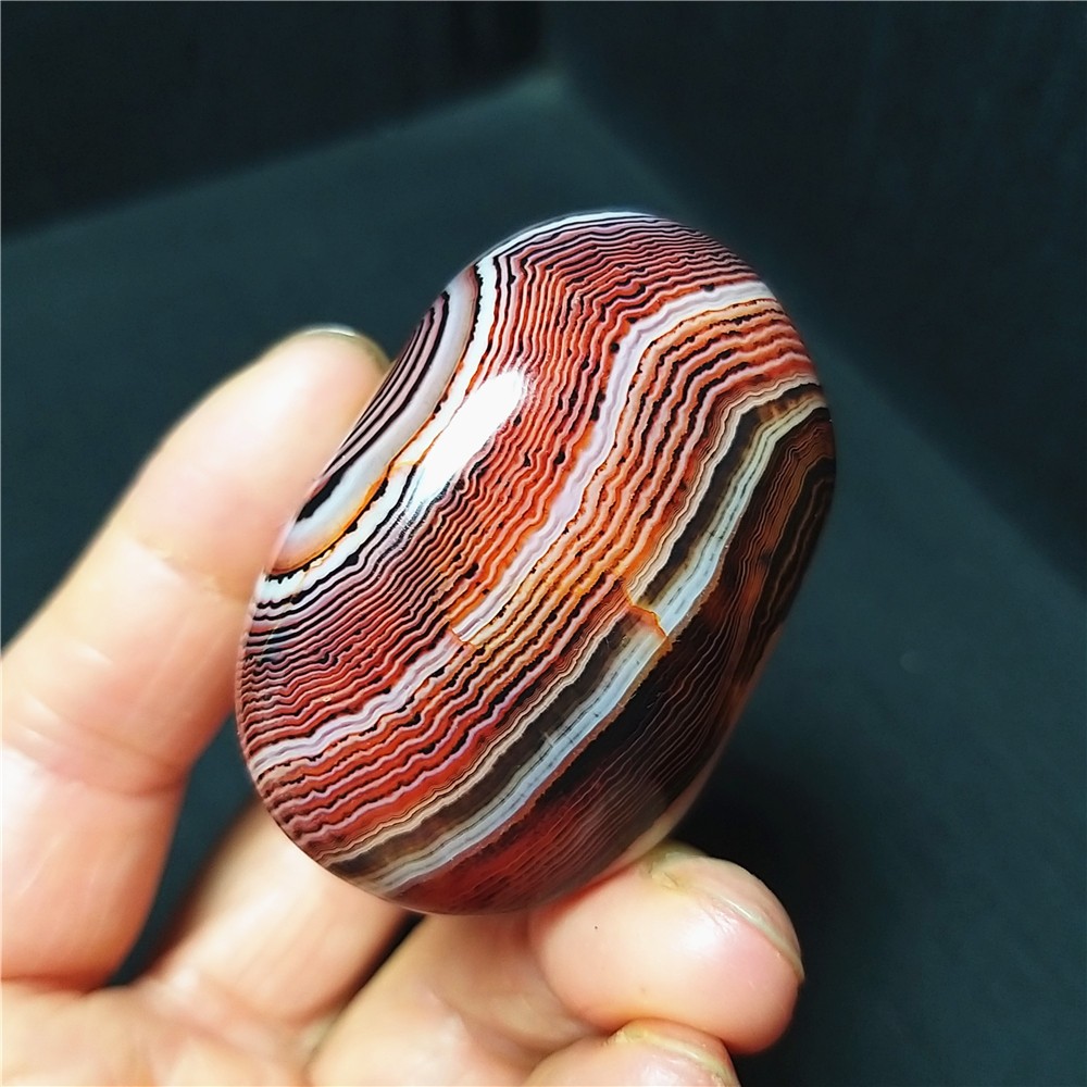 TOP 75.8G Natural Polished Silk Banded Lace Stone Madagascar C1243