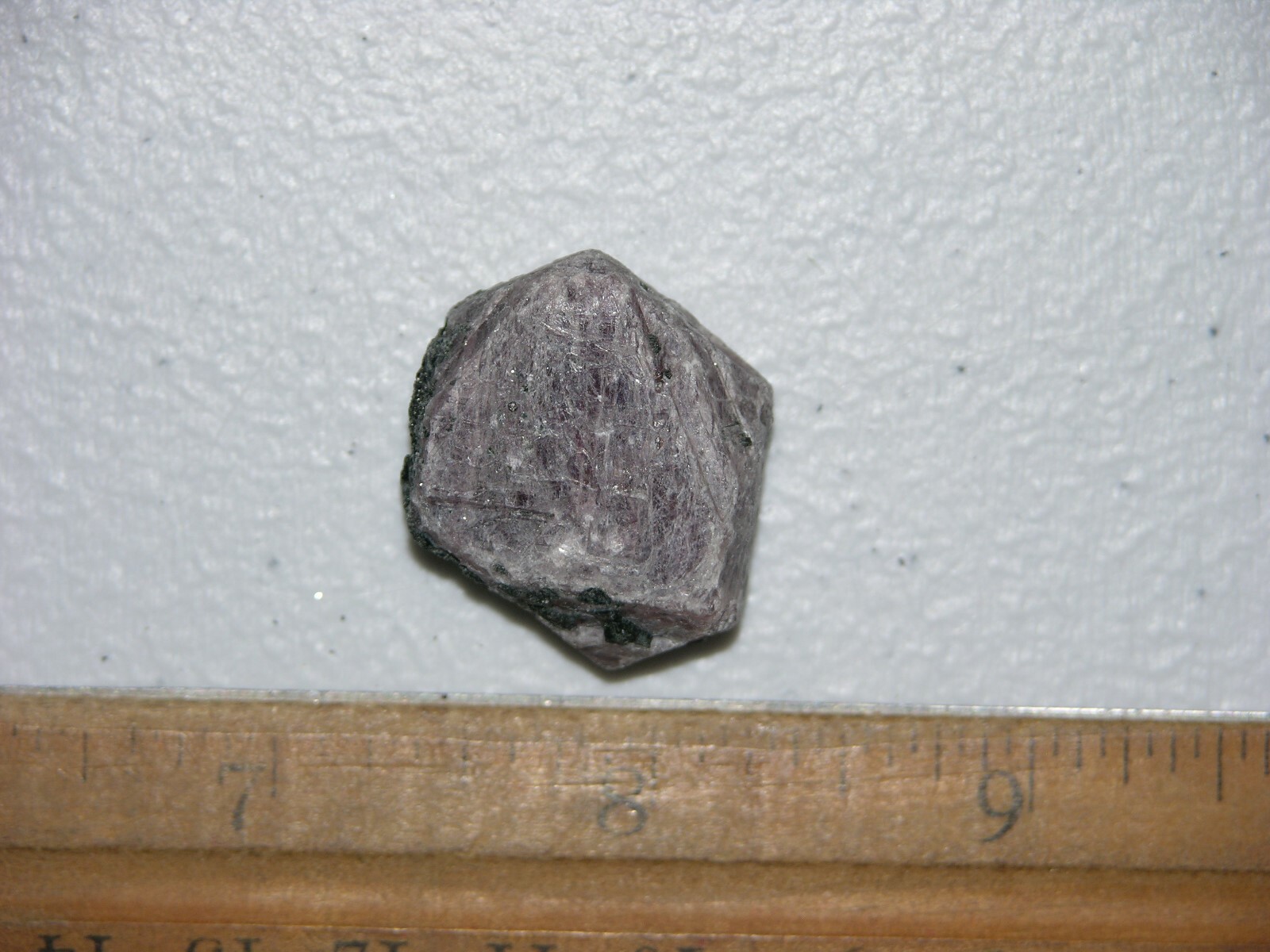 Ruby Recorder Crystal natural red ruby Madagascar 1 x 1 inch R9