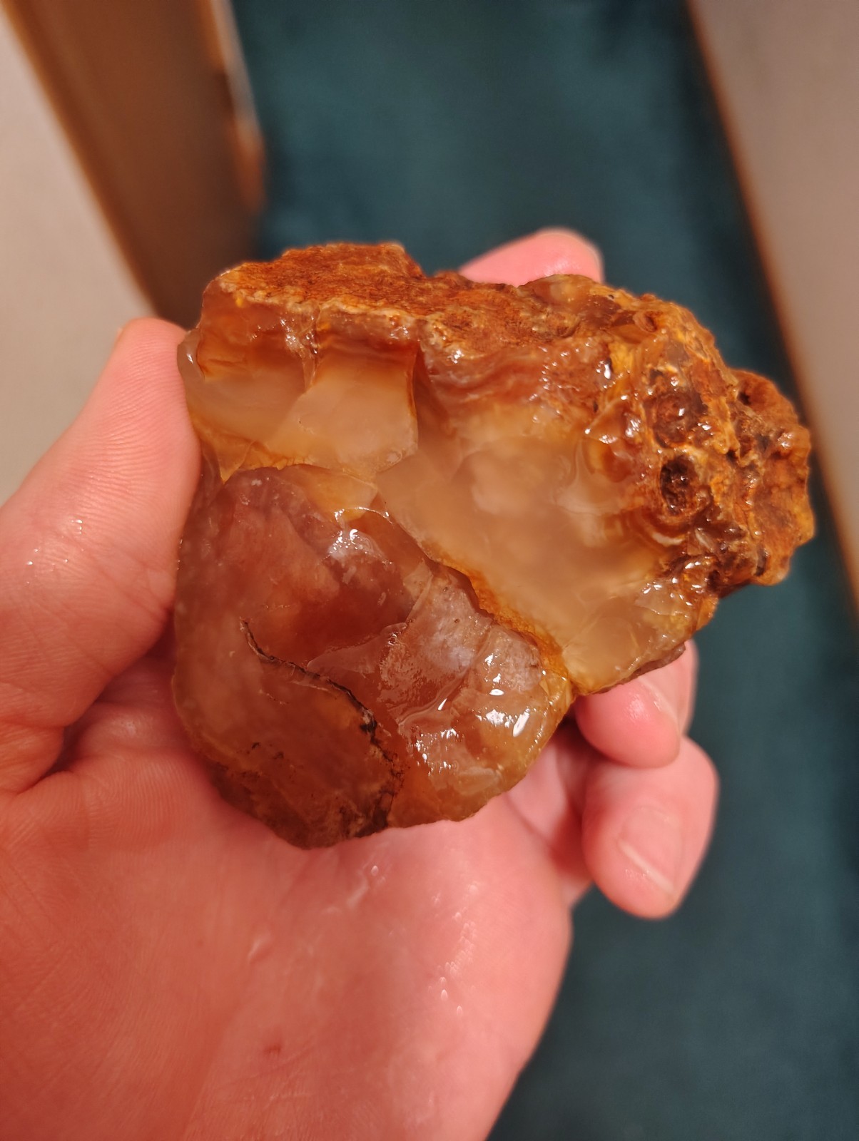 Stunning, Aaa+ unique Oregon carnelian agate,12.2 oz approx 3.5 in multi colored
