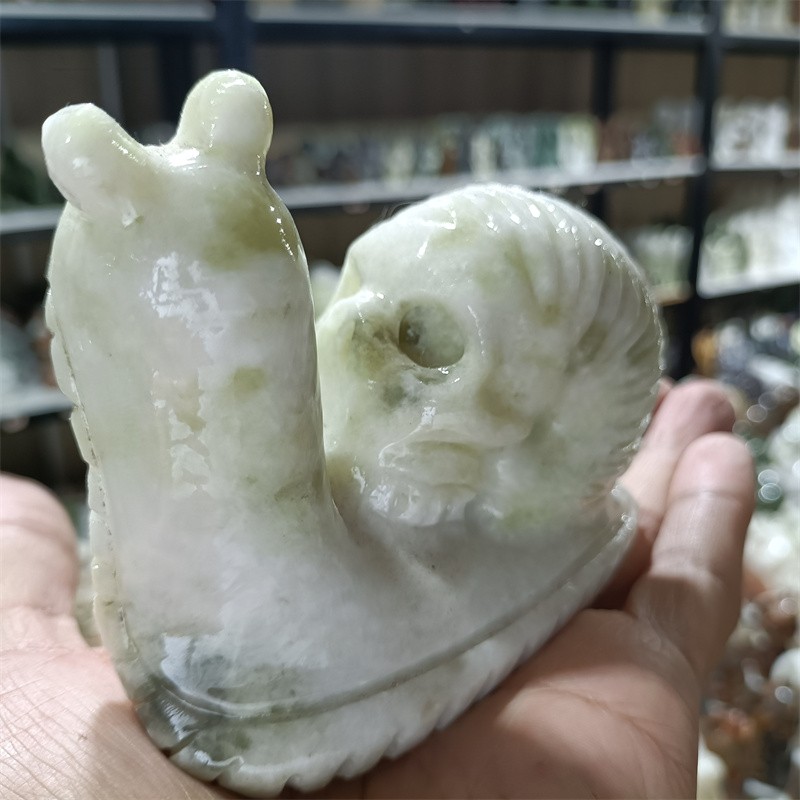 1pc Natural Nantian Jade Quartz Crystal Skulls Healing Carved Snail Skull 1.1LB