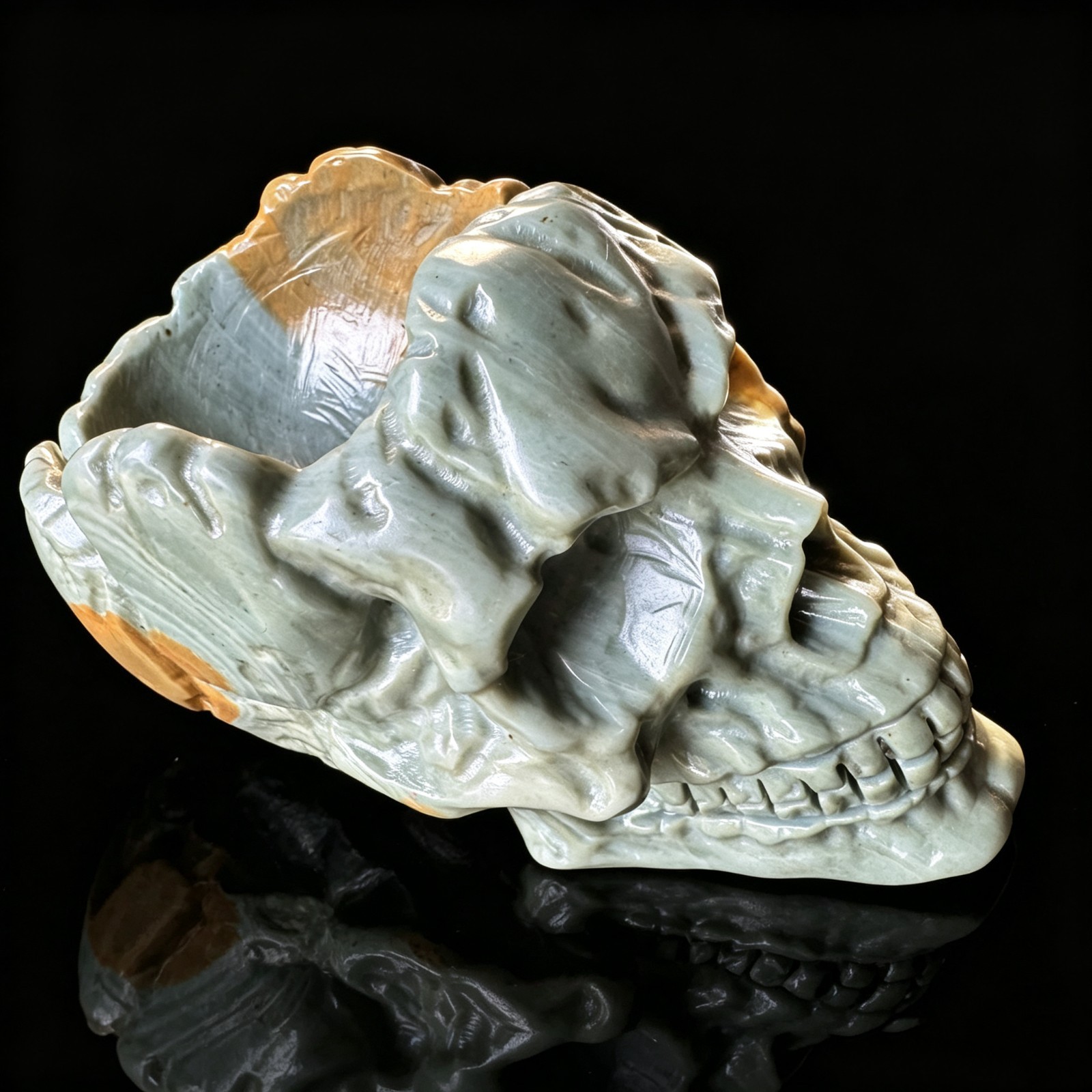 Hand Carved Songhua Stone Predator Skull Ashtray Gothic Sci-Fi Man Cave Decor
