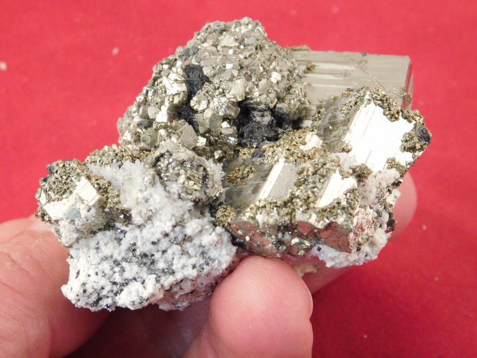 Druzy PYRITE Crystal CUBE Cluster with Sphalerite and Chalcopyrite Peru 198gr