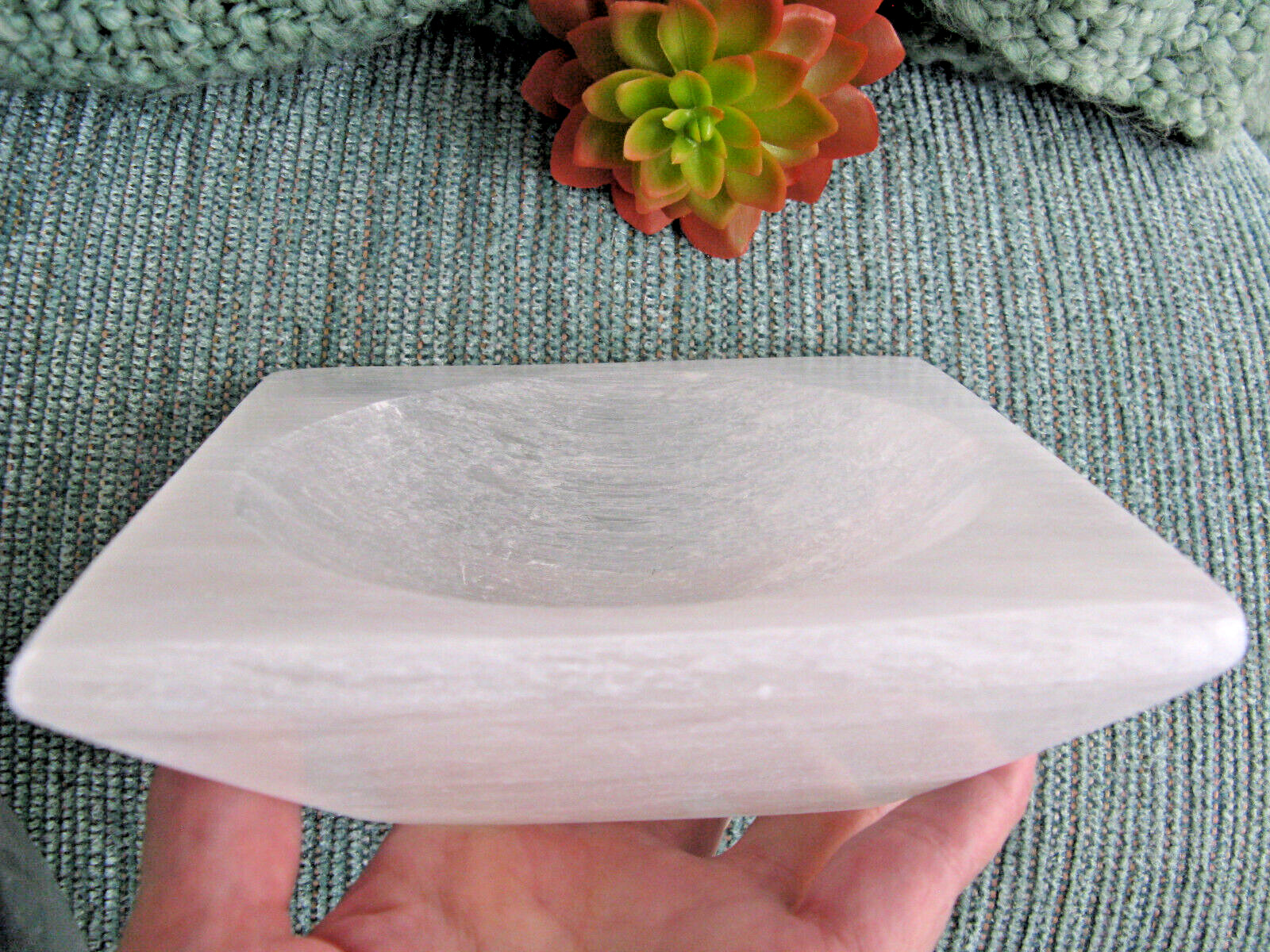 NEW XL NATURAL SATIN SPAR SELENITE HEALING CRYSTAL BOWL–2lb. 4 5/8oz. (1,021g)