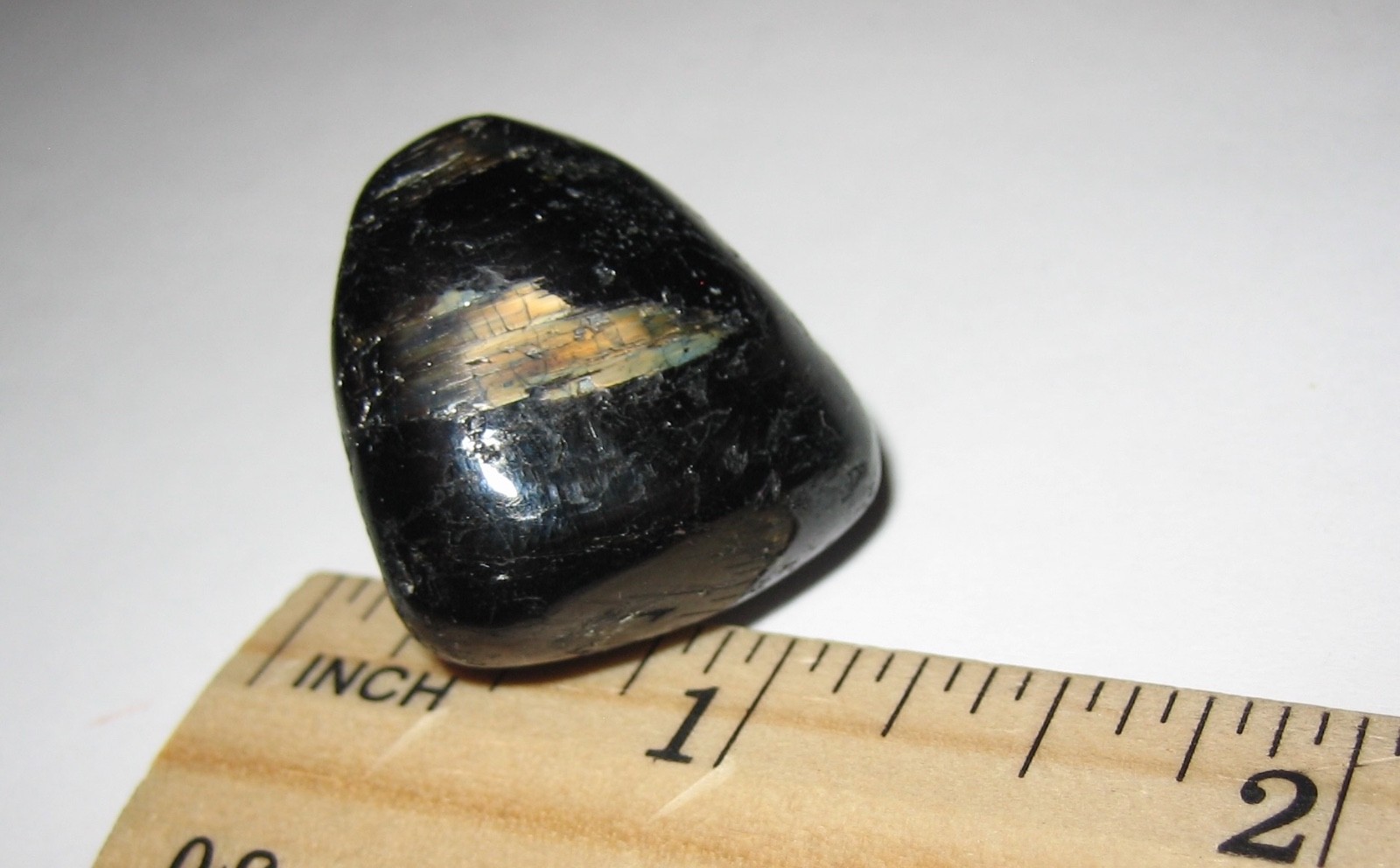TUMBLED POLISHED NATURAL 0.9″x0.9″ AUTHENTIC NUUMMITE STONE GREENLAND ~ 19.6g *5