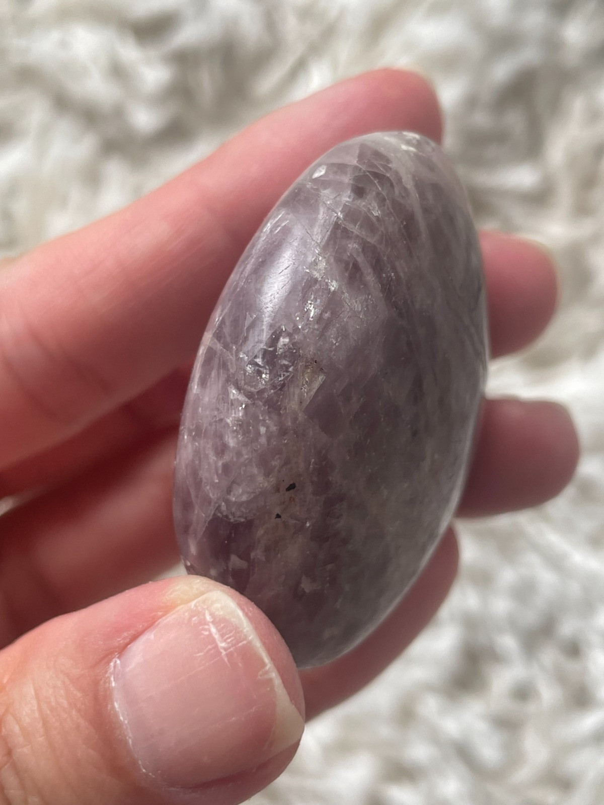 Purple Anhydrite Palmstone, Small – Spiritual Insight & Inner Peace (AP)
