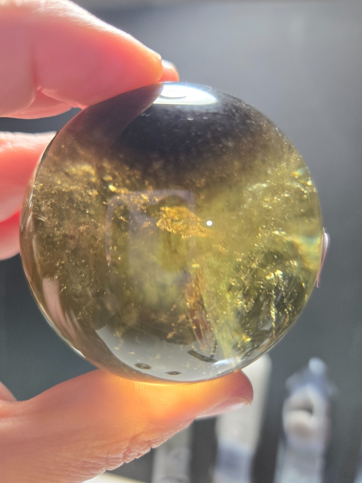 STUNNING CLEAR PHANTOM HIGH QUALITY SET OF 2 PHANTOM SMOKY CITRINE SPHERES – P43