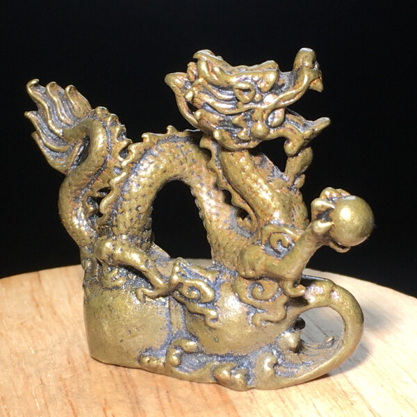 89g Ancient Chinese Handcrafted.Brass Exquisite.Perfect dragon sculpture.gift
