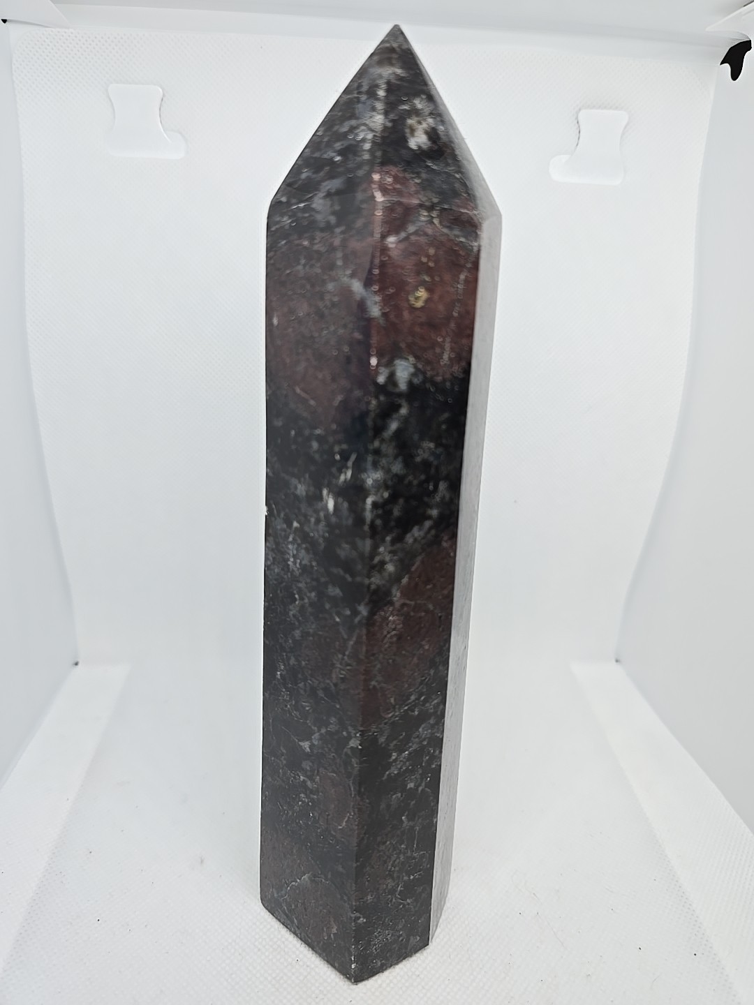 Large Garnet Indigo Gabbro Point Tower Generator