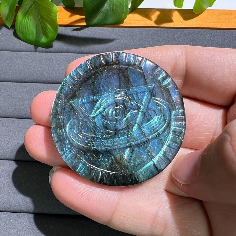 Hand Carved Labradorite All-Seeing Eye Carving Crystal Healing Ornament*1pcs