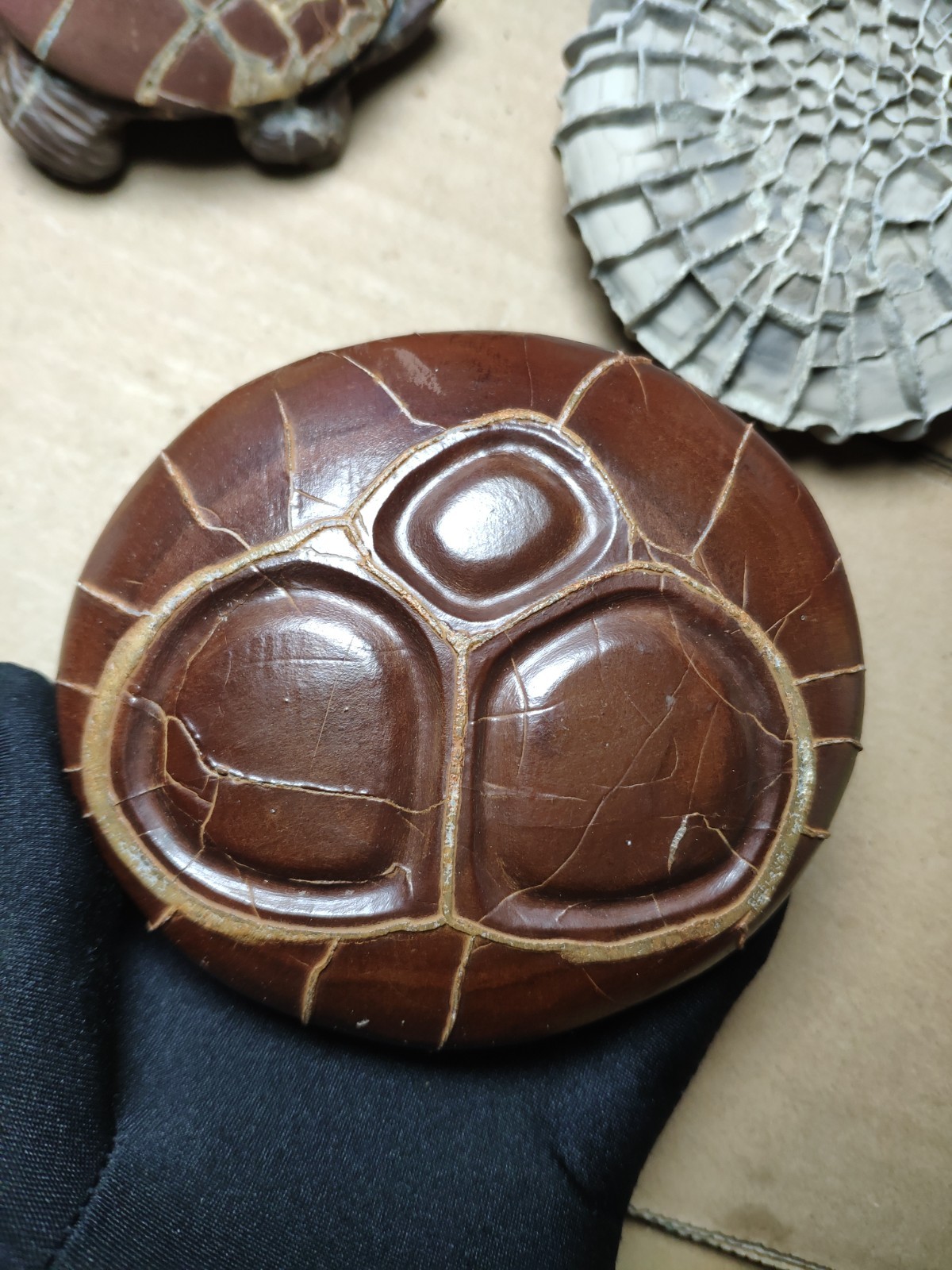 680g beautiful Natural tortoise back pattern stone Landscape stone