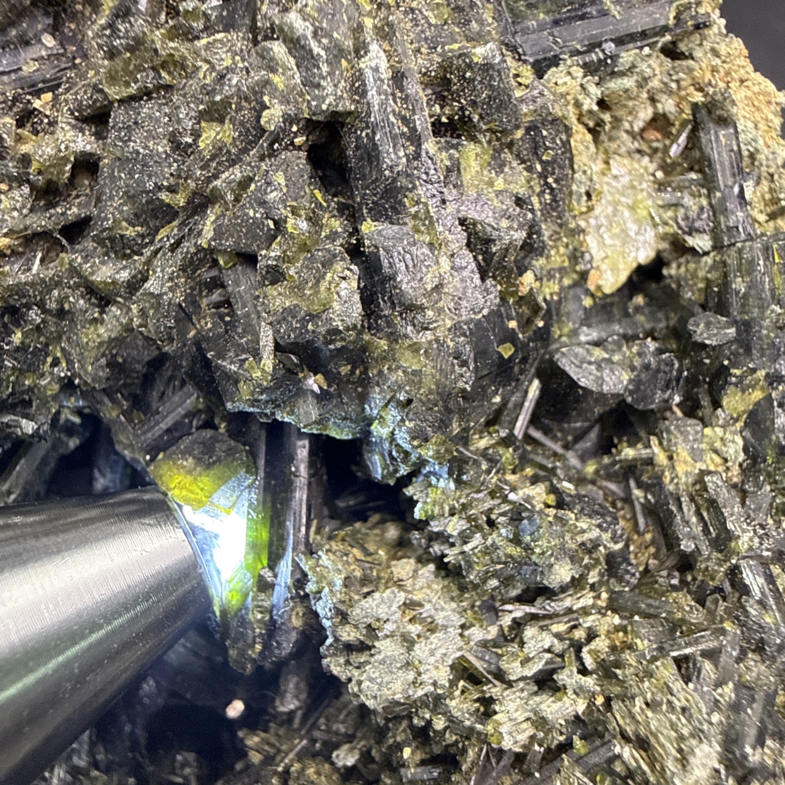 1.6 Lb Large Natural Epidote On Matrix From Pakistan. A+ Specimen,Minerals,Gems.