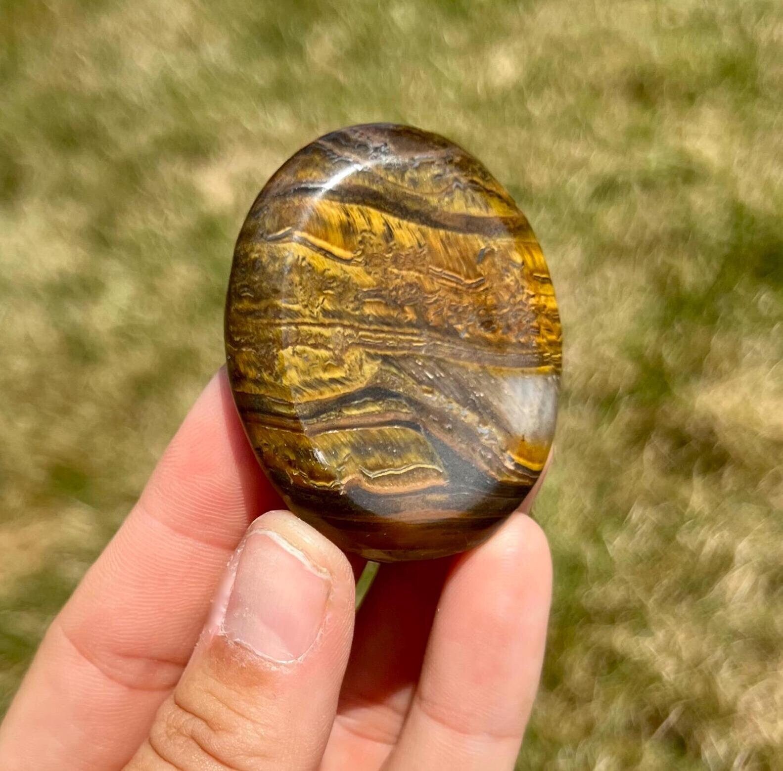 Mugglestone Worry Stone – Polished Natural Tiger Iron from Western Australia