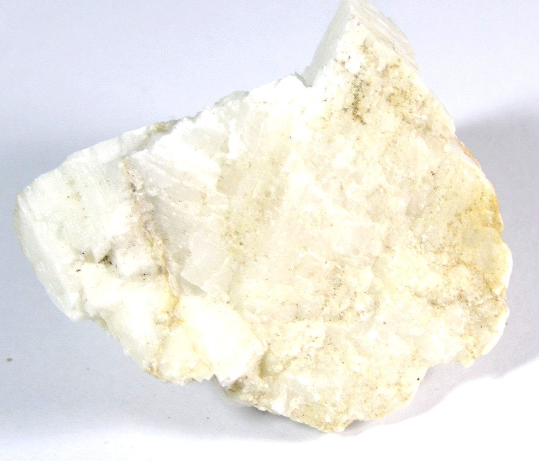 NATURAL BLOCK of WHITE ARAGONITE 98 gm 5.5 x 5.1 x 4 cms – DERBYSHIRE UK #3