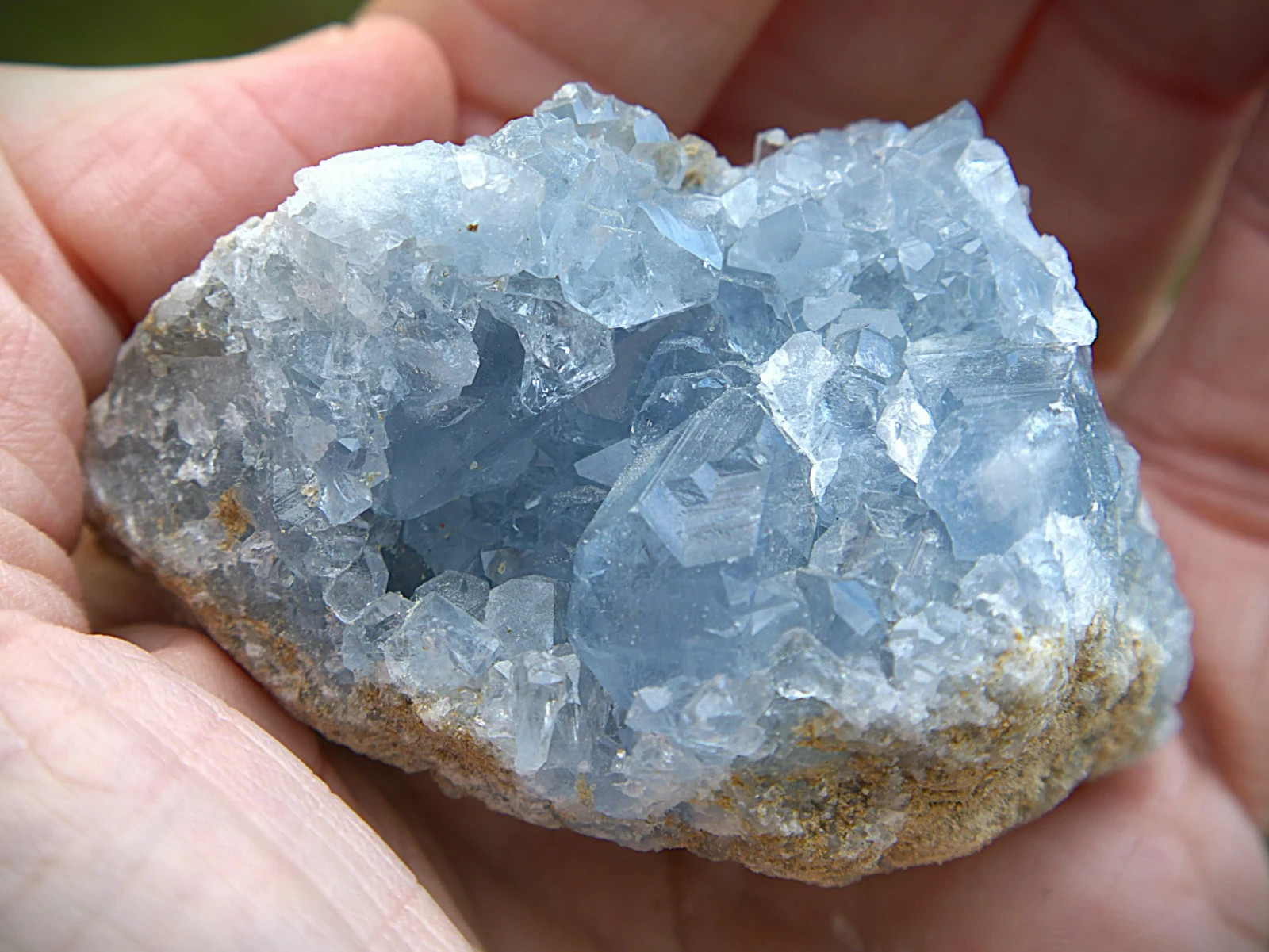 Blue Celestite Geode Cluster: Natural Healing Crystal (8.9oz, 2.75x2in)