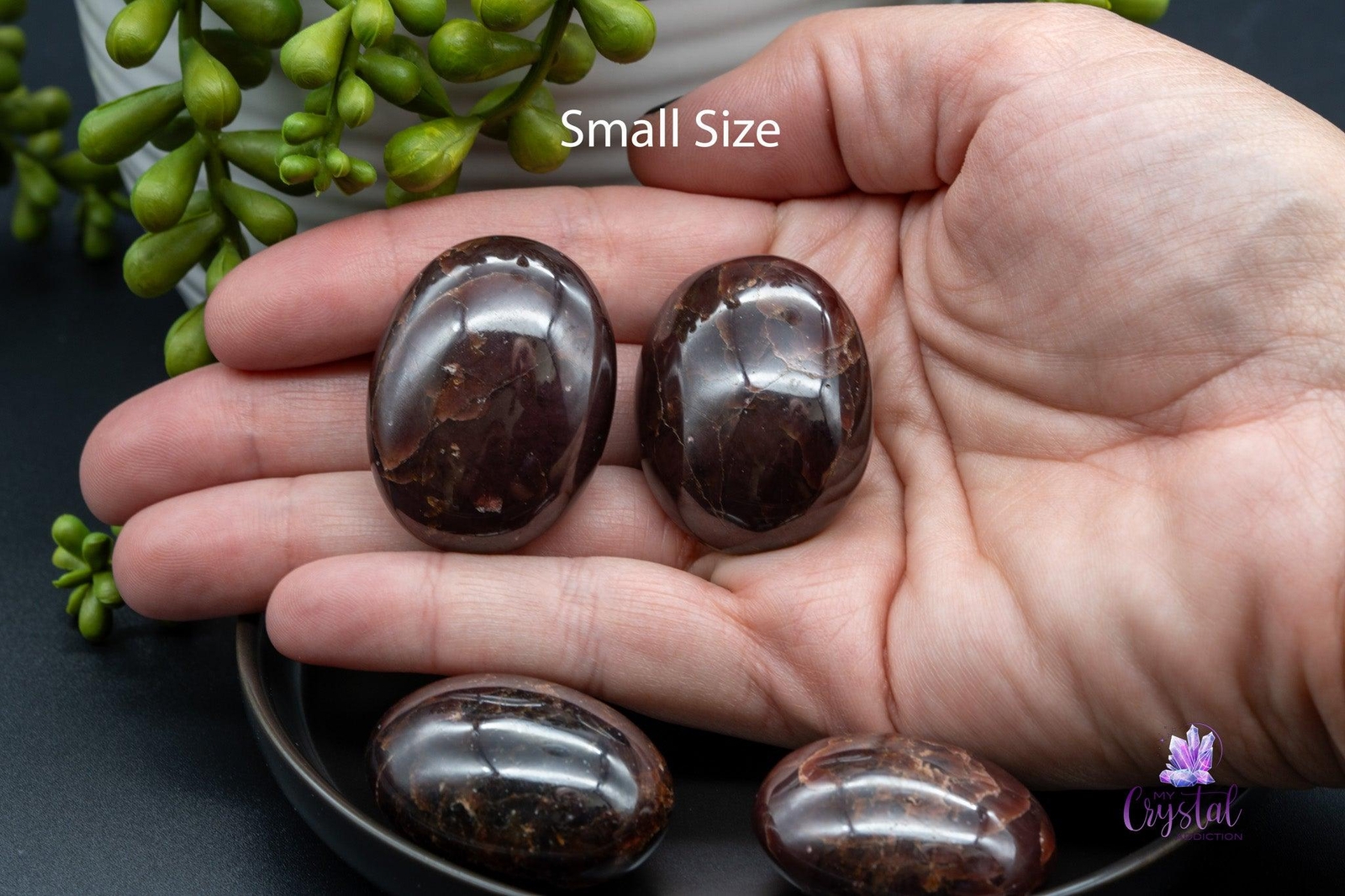 Red Star Garnet Palmstone