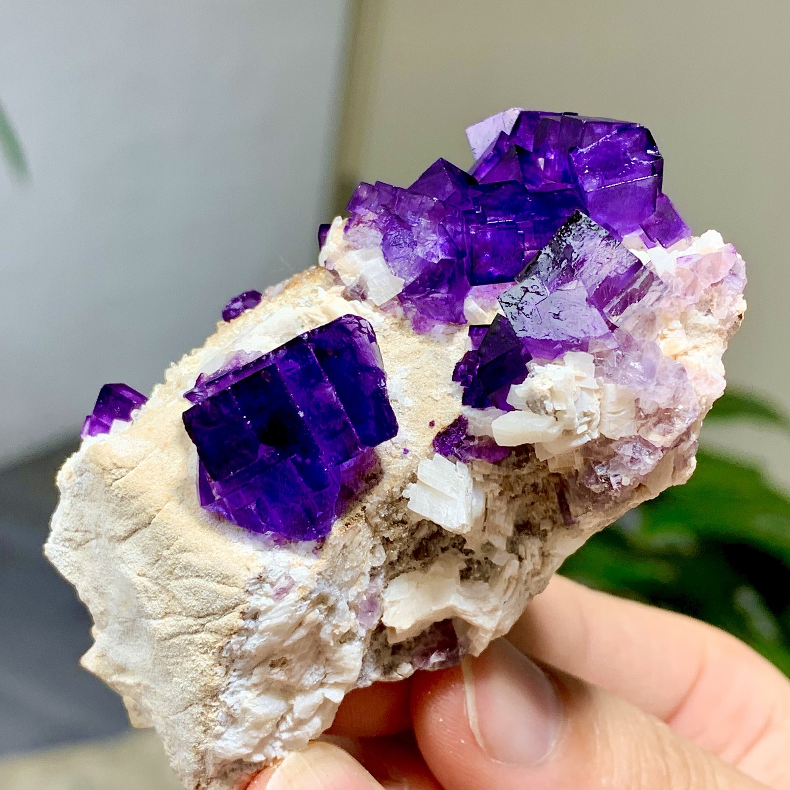 100G Natural Yaogangxian Step-type Purple Fluorite High Quality Collectibles