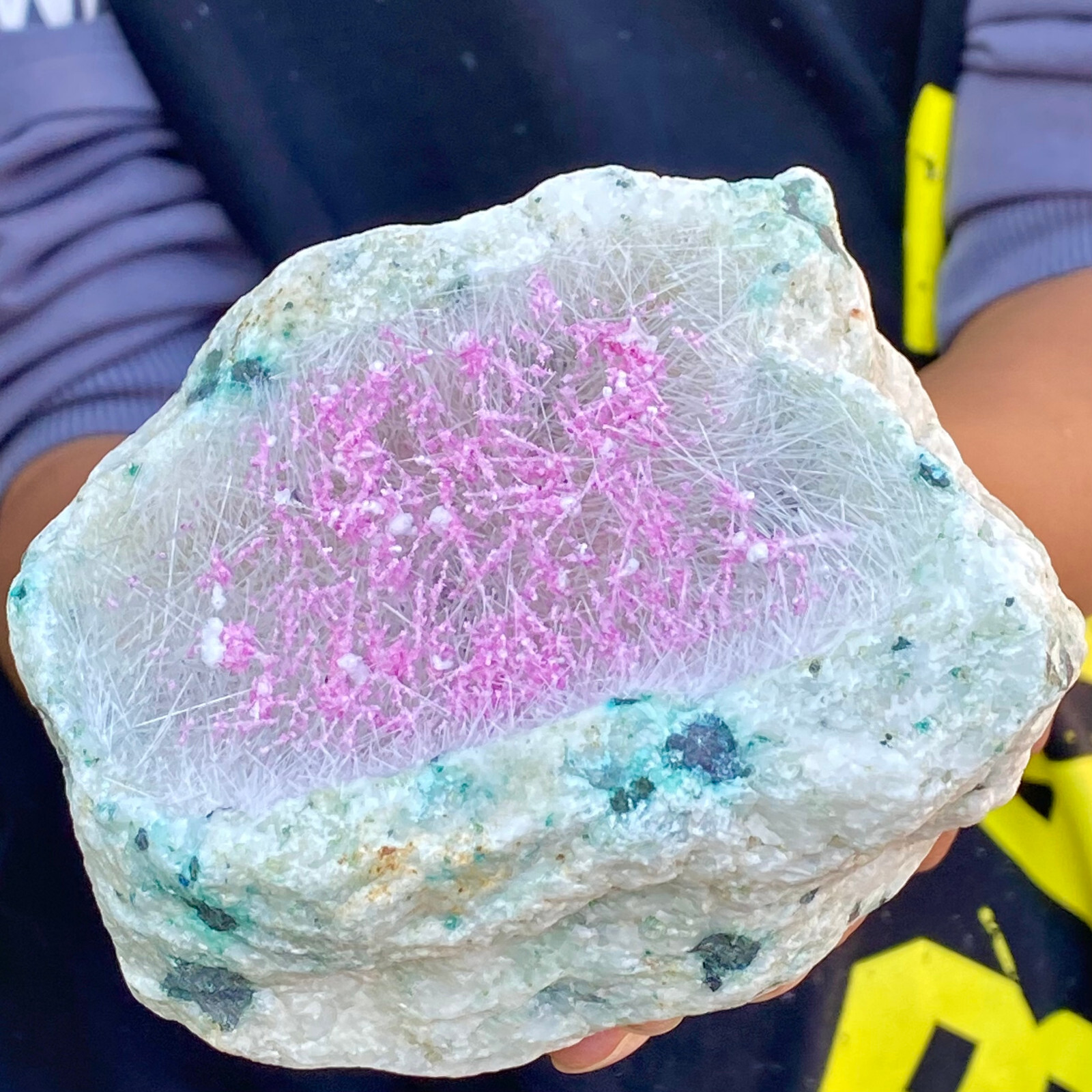 1.92LBRestoration of Needle Pink Iron Ore Crystal Quartz Energy Mineral Specimen