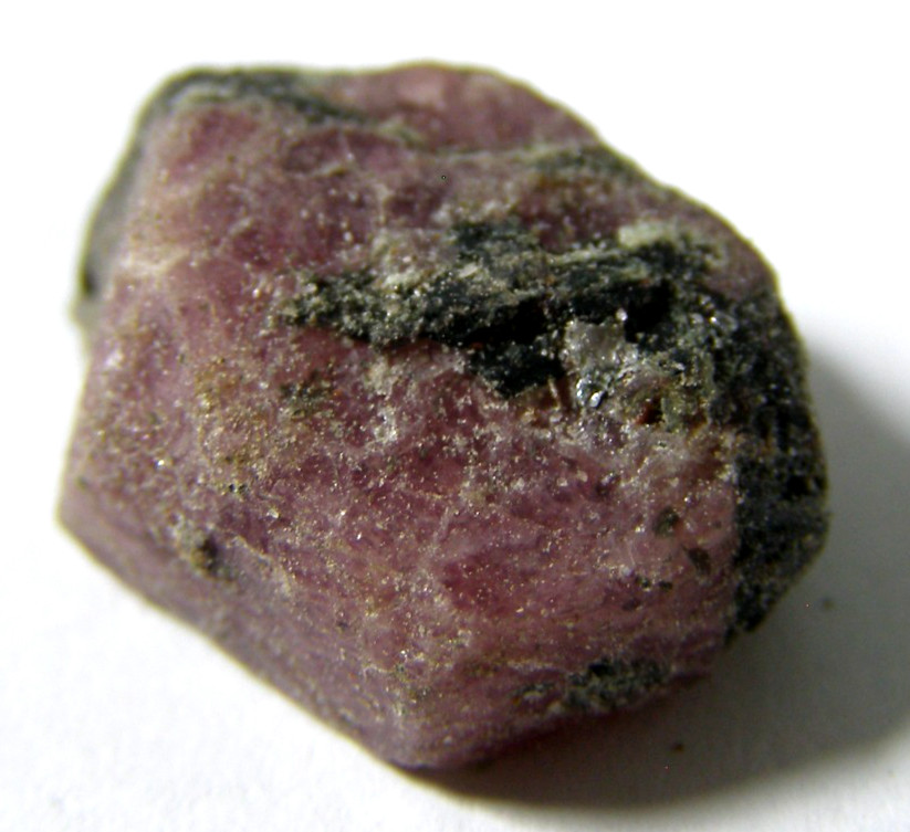 NATURAL HEXAGONAL RUBY CRYSTAL RECORD KEEPER 1.9 x 1.5 cms 5.59 gms – LOVE #16