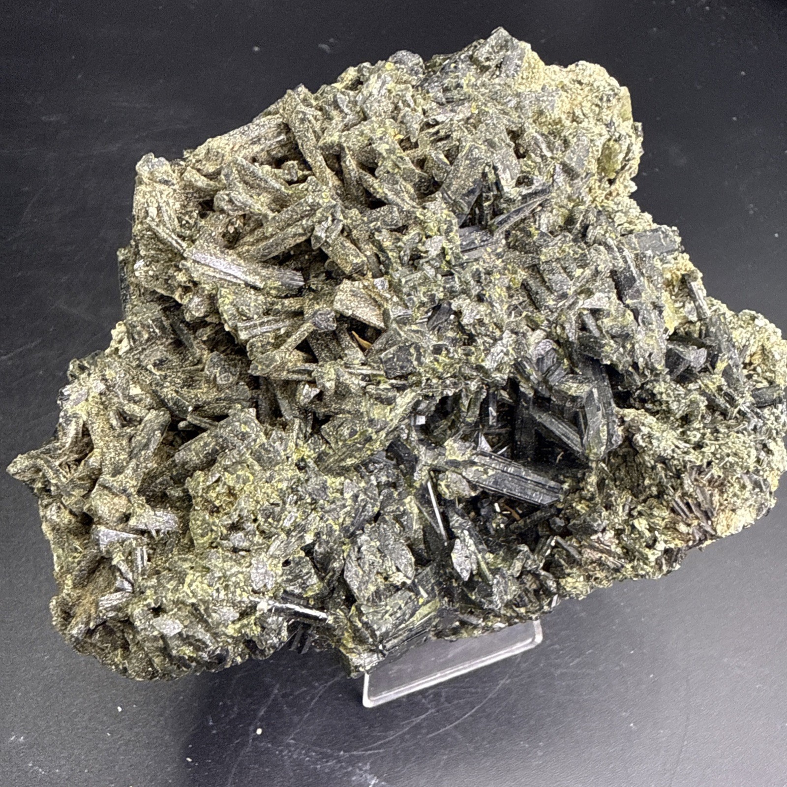 1.6 Lb Large Natural Epidote On Matrix From Pakistan. A+ Specimen,Minerals,Gems.