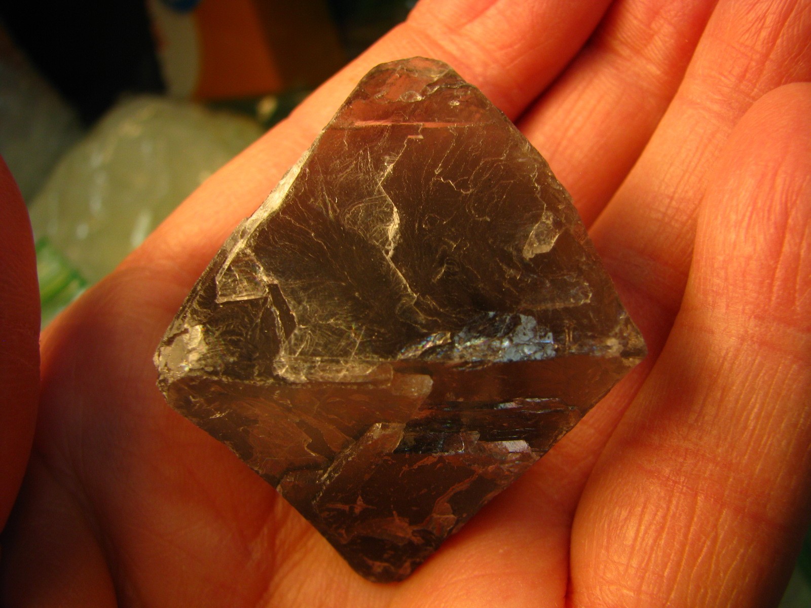 98g LARGE GRAY/CLEAR OCTAHEDRON FLUORITE 2.07×2.06×2.06in DE’AN JIANXI CHINA#243